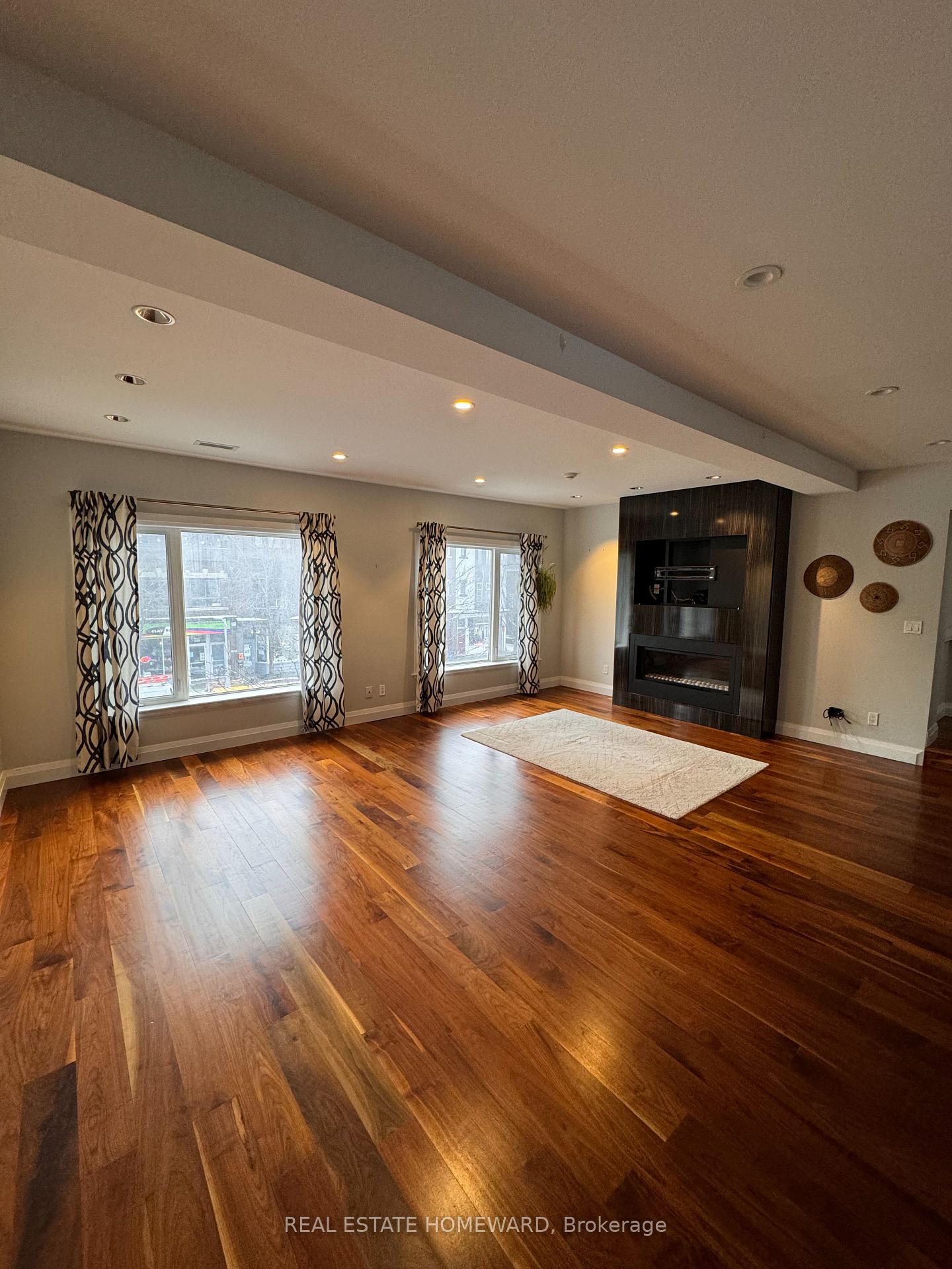 Photo 1 of 276 Danforth Avenue, Toronto, Playter Estates-Danforth — HOMEH