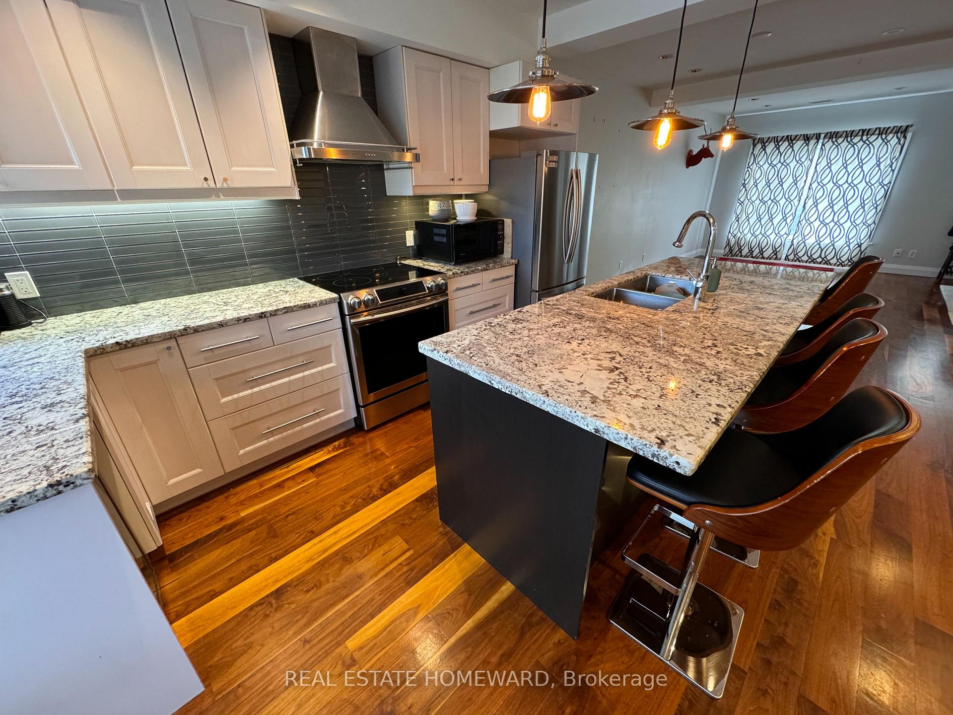 Photo 2 of 276 Danforth Avenue, Toronto, Playter Estates-Danforth — HOMEH