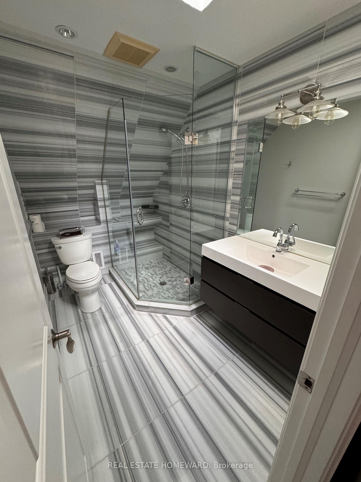 Photo 4 of 276 Danforth Avenue, Toronto, Playter Estates-Danforth — HOMEH