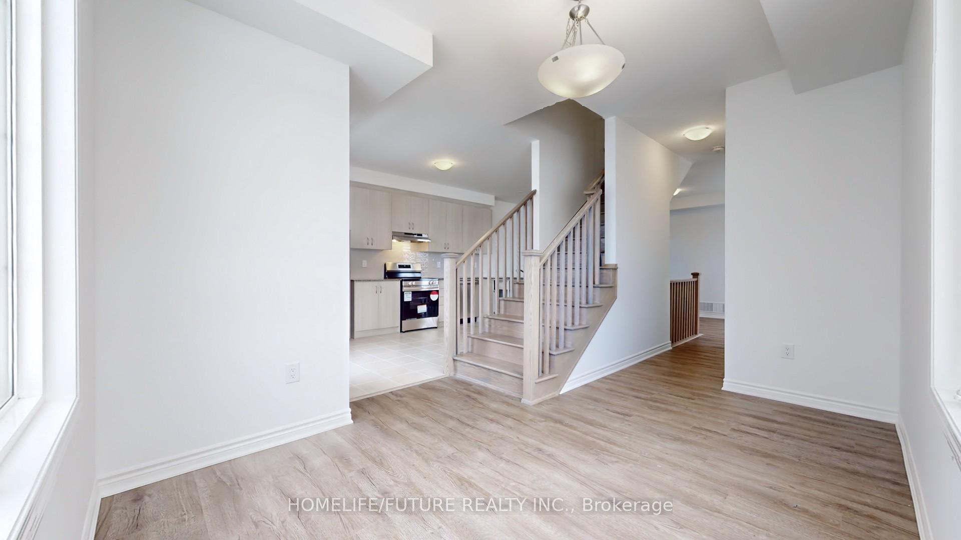 Photo 10 of 2 Ennerdale Street, Barrie, Rural Barrie Southwest — HOMEH