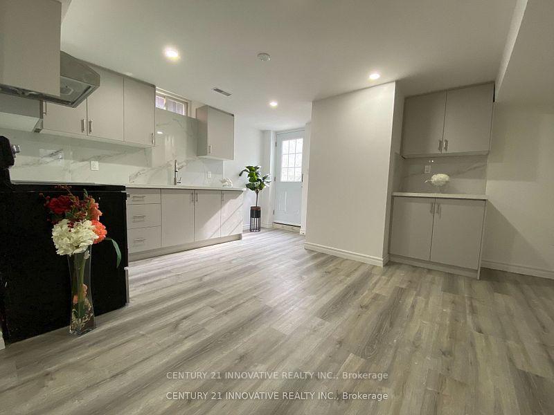Photo 4 of Unit Bmst, 75 Lafayette Boulevard, Whitby, Williamsburg — HOMEH