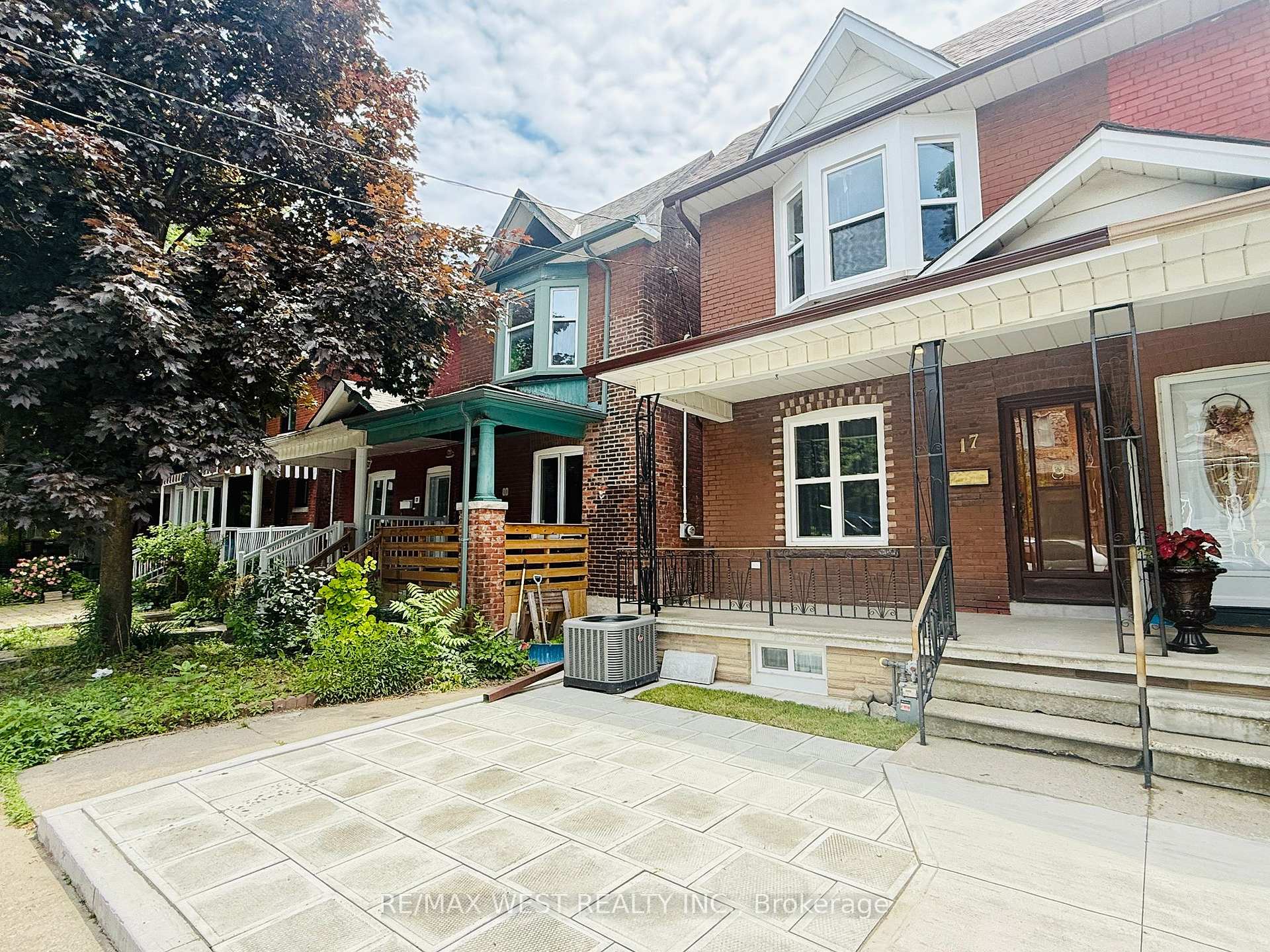 Photo 1 of Unit 2nd Floor, 17 Page Street, Toronto, Palmerston-Little Italy — HOMEH