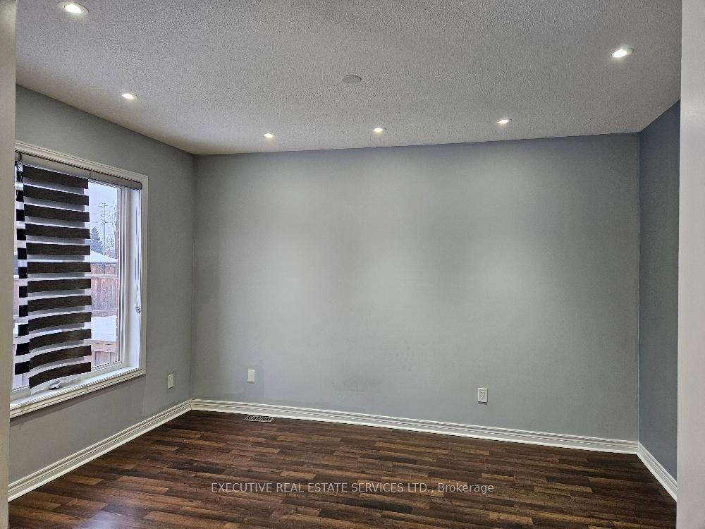 Photo 11 of 61 Baby Pointe Trail, Brampton, Northwest Brampton — HOMEH