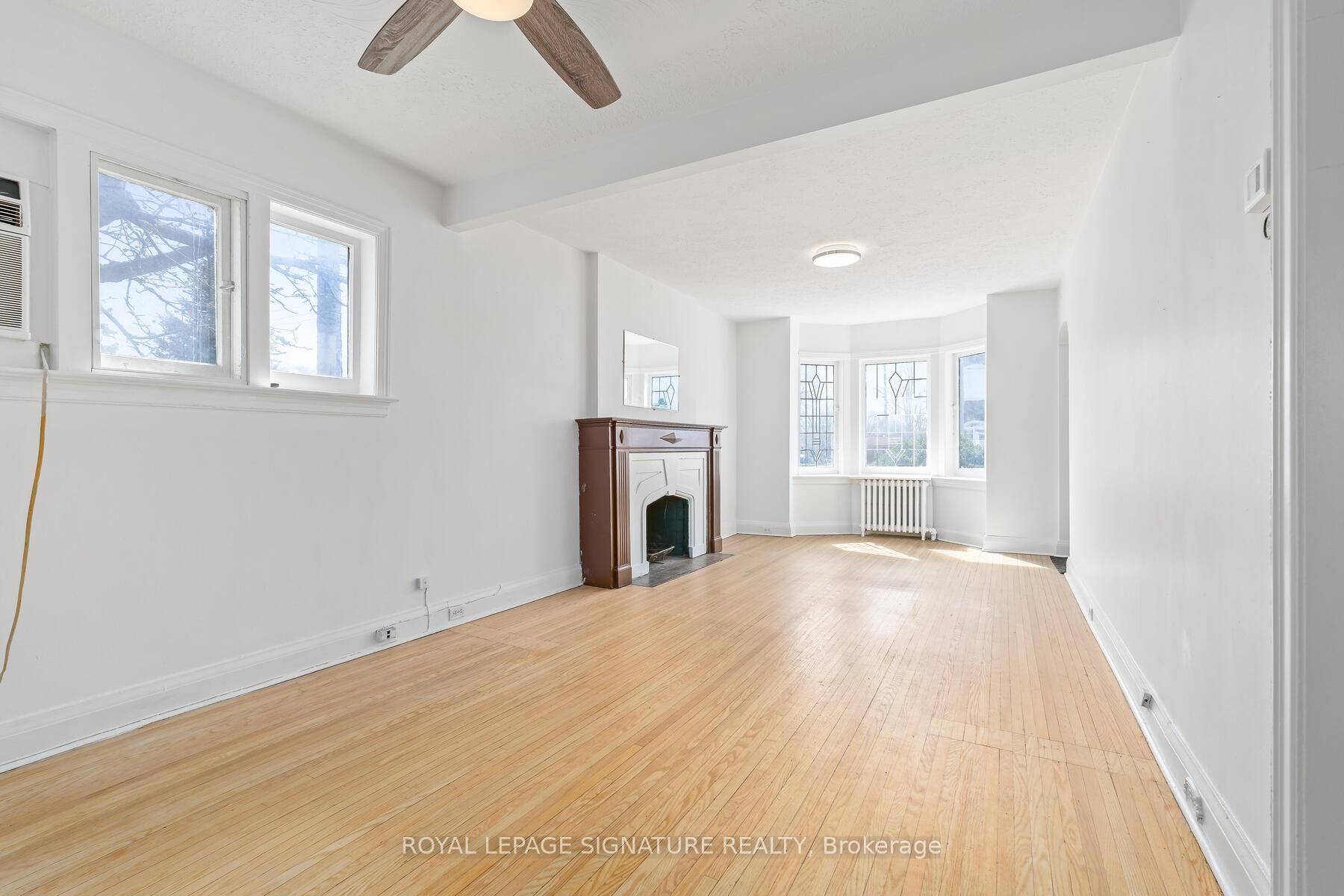 Photo 11 of 316 Cosburn Avenue, Toronto, East York — HOMEH
