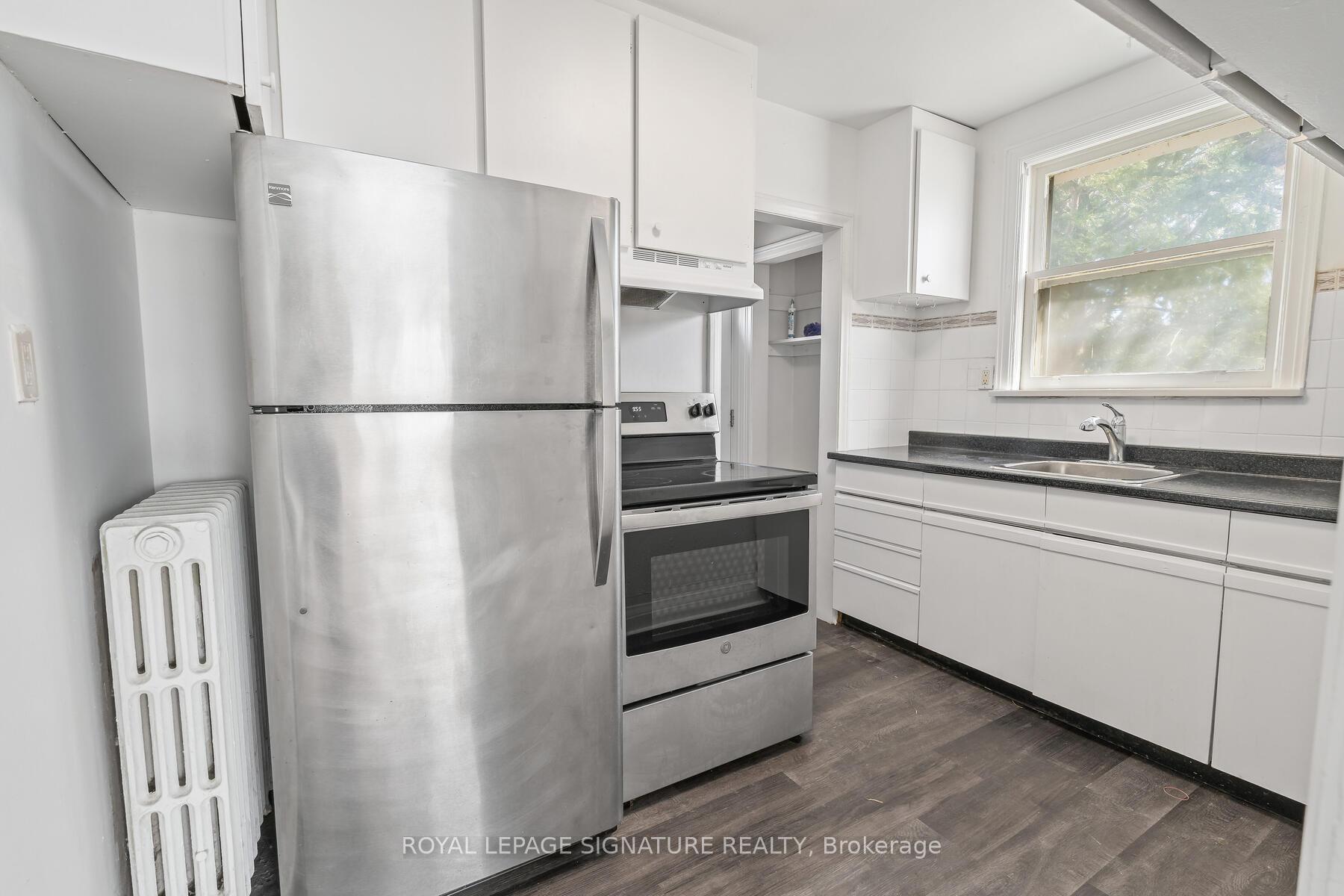 Photo 7 of 316 Cosburn Avenue, Toronto, East York — HOMEH