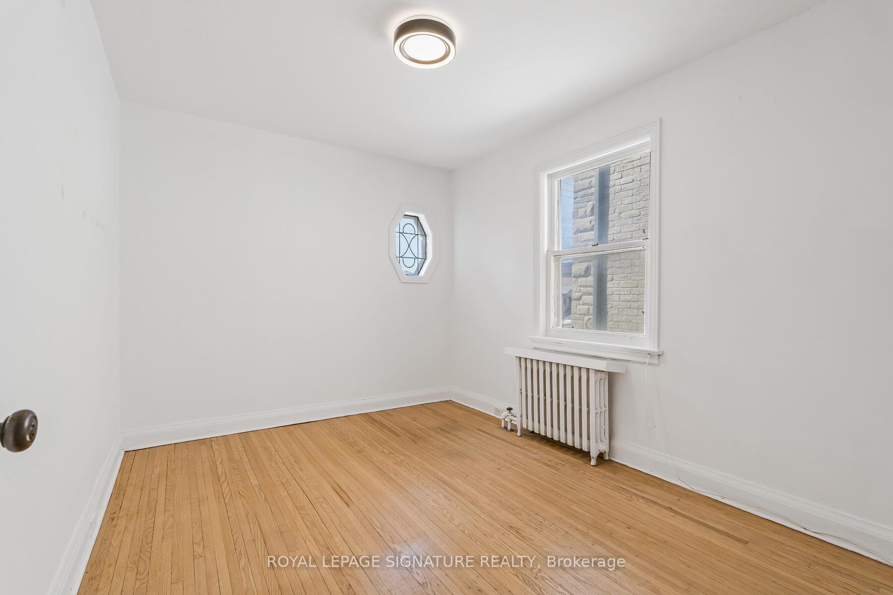Photo 8 of 316 Cosburn Avenue, Toronto, East York — HOMEH