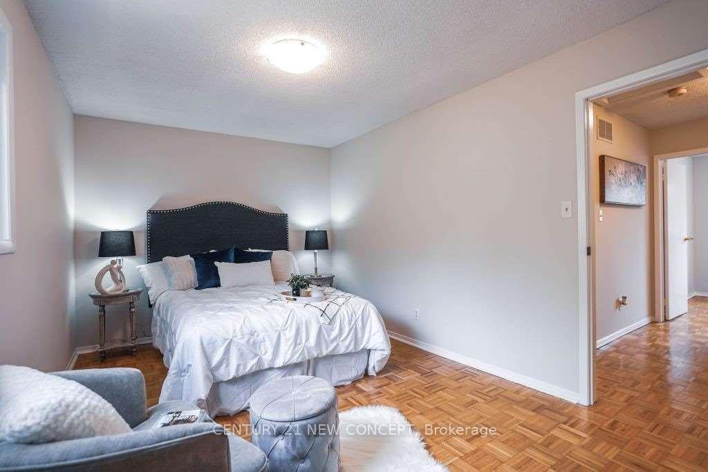 Photo 11 of 2 Sundown Court, Vaughan, Lakeview Estates — HOMEH