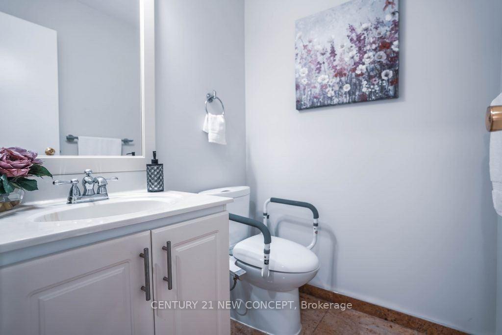 Photo 15 of 2 Sundown Court, Vaughan, Lakeview Estates — HOMEH