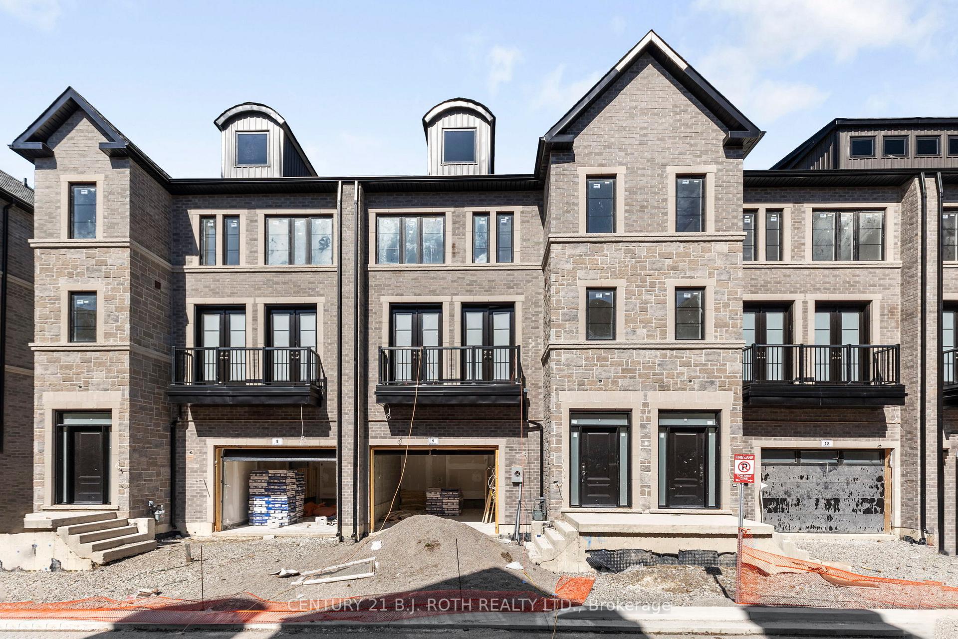 Front of Unit 9, 260 Eagle Street