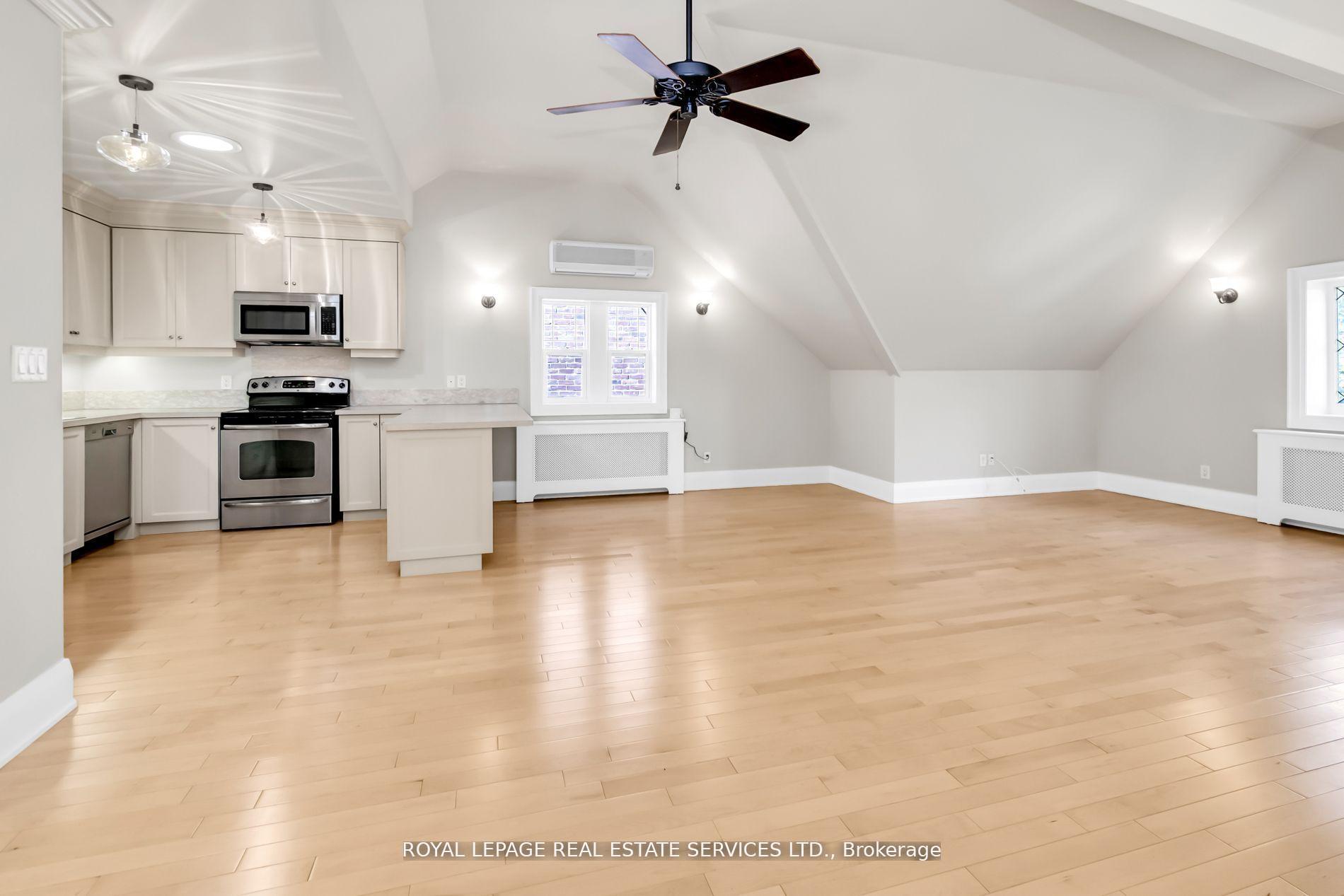 Photo 5 of Unit 3rd Flr, 113 Chaplin Crescent, Toronto, Yonge-Eglinton — HOMEH
