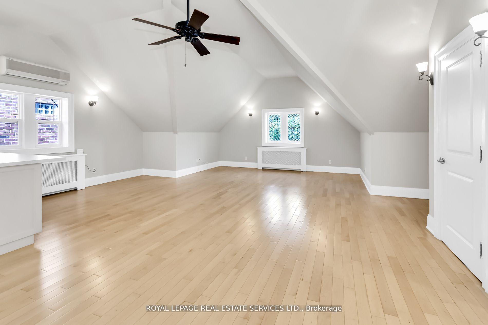 Photo 7 of Unit 3rd Flr, 113 Chaplin Crescent, Toronto, Yonge-Eglinton — HOMEH
