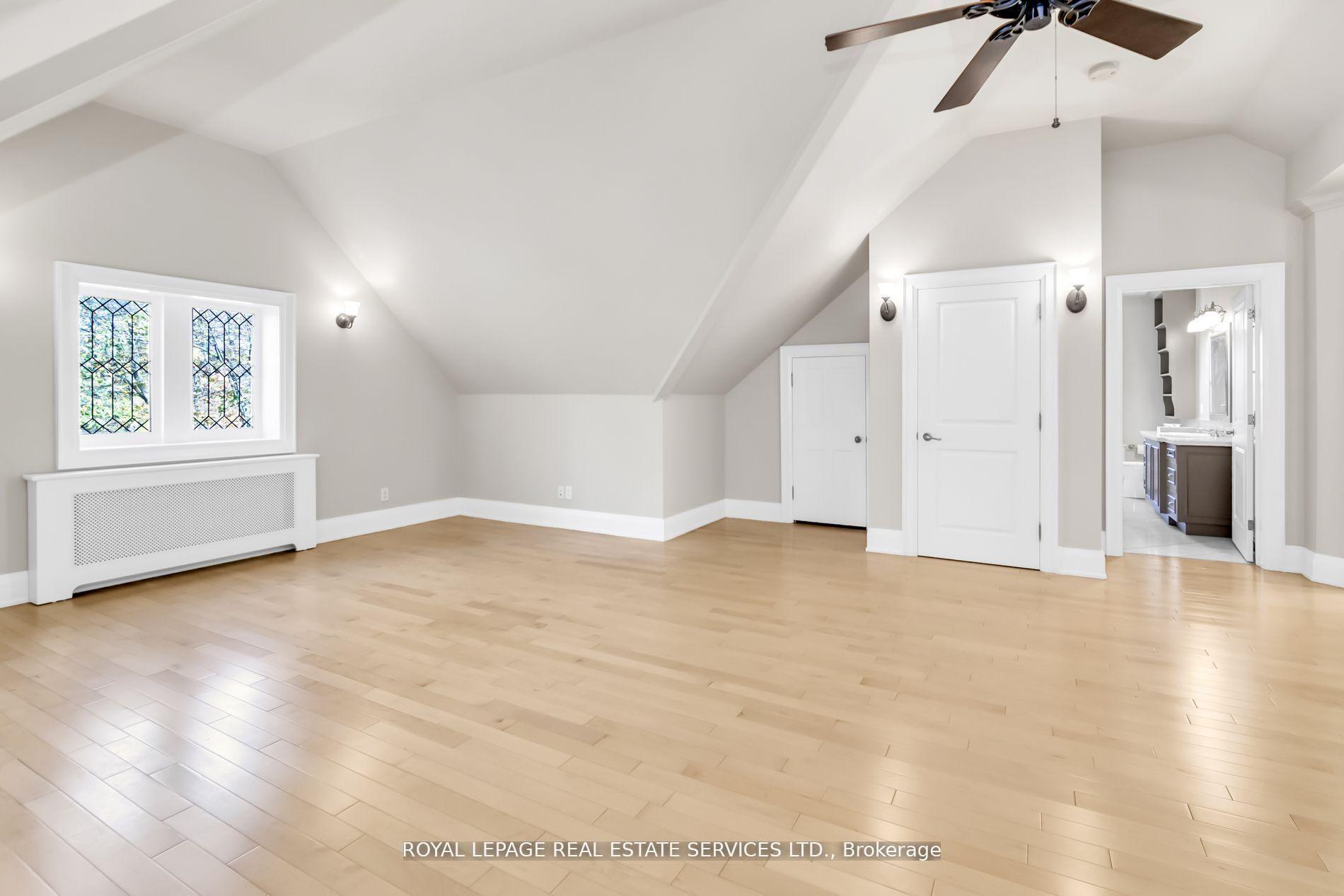 Photo 8 of Unit 3rd Flr, 113 Chaplin Crescent, Toronto, Yonge-Eglinton — HOMEH