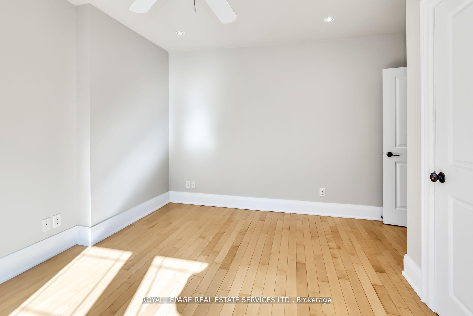 Photo 35 of Unit 3rd Flr, 113 Chaplin Crescent, Toronto, Yonge-Eglinton — HOMEH
