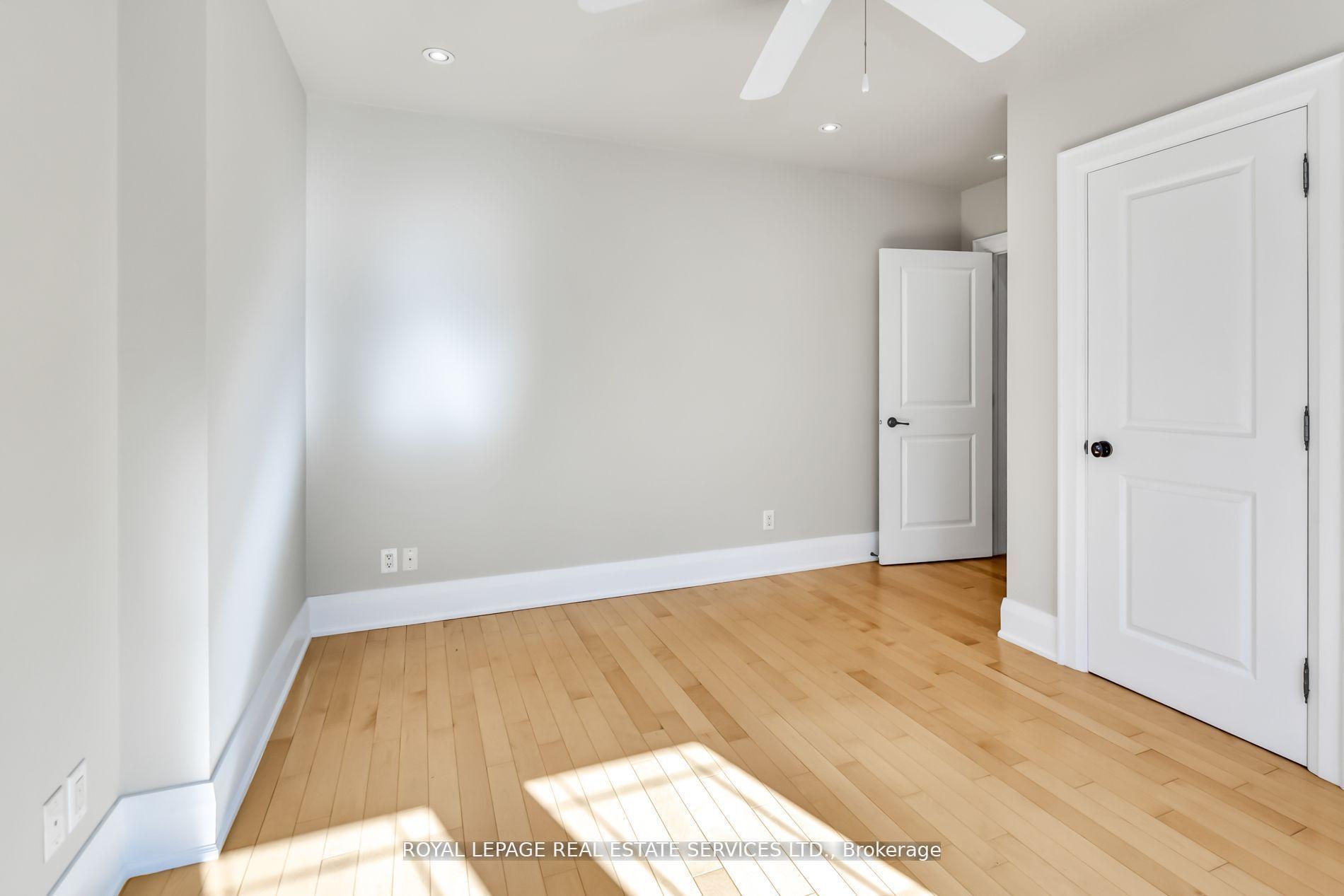 Photo 34 of Unit 3rd Flr, 113 Chaplin Crescent, Toronto, Yonge-Eglinton — HOMEH