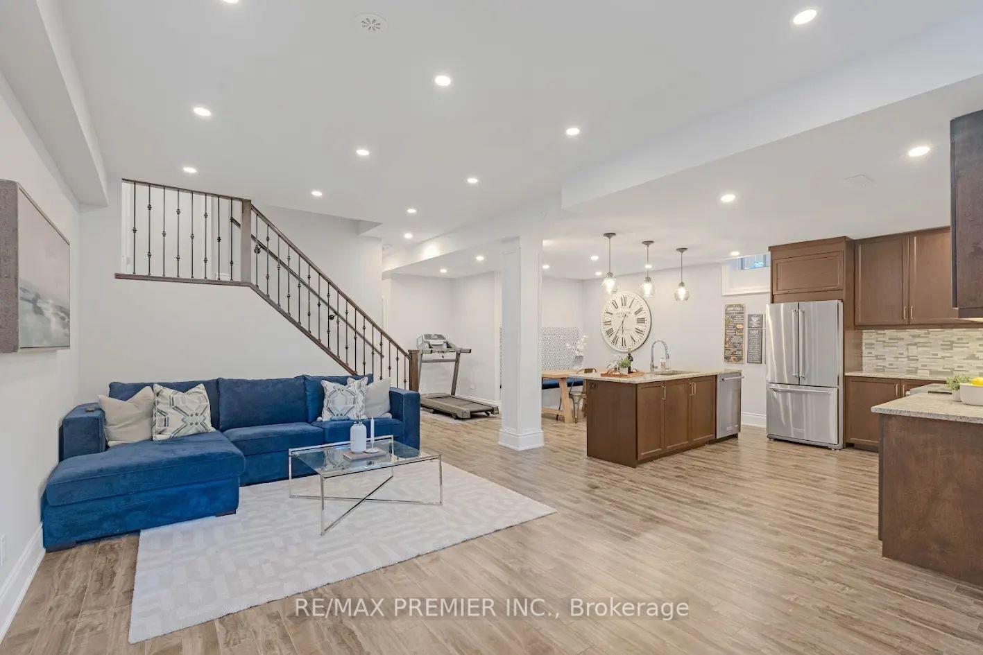Photo 4 of Unit Lower, 105 Chesney Crescent, Vaughan, Kleinburg — HOMEH