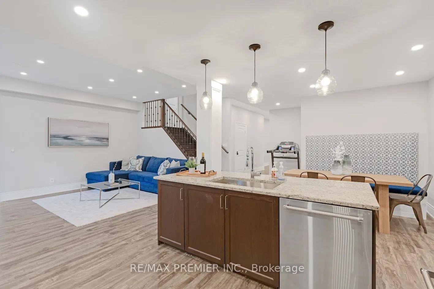 Photo 6 of Unit Lower, 105 Chesney Crescent, Vaughan, Kleinburg — HOMEH