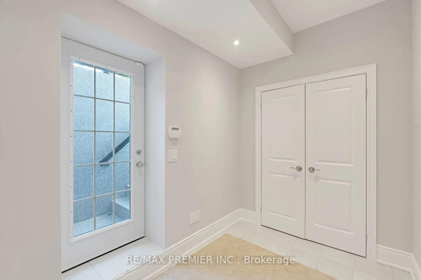 Photo 10 of Unit Lower, 105 Chesney Crescent, Vaughan, Kleinburg — HOMEH