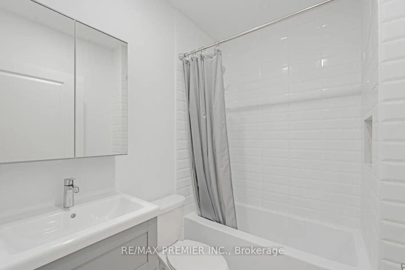 Photo 13 of Unit Lower, 105 Chesney Crescent, Vaughan, Kleinburg — HOMEH