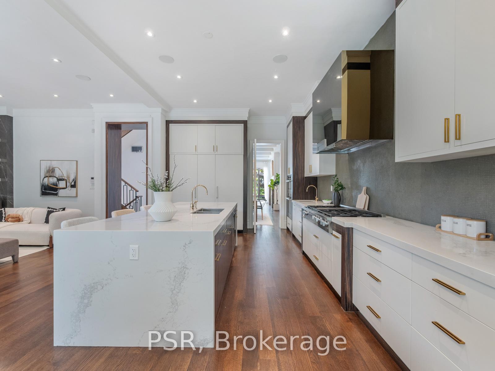 Photo 11 of 26 Strathearn Boulevard, Toronto, Forest Hill South — HOMEH