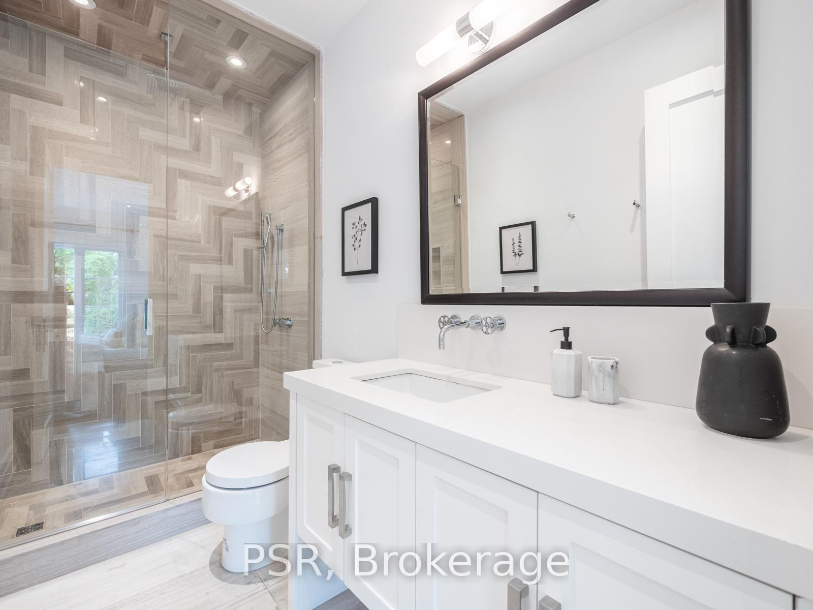 Photo 15 of 26 Strathearn Boulevard, Toronto, Forest Hill South — HOMEH