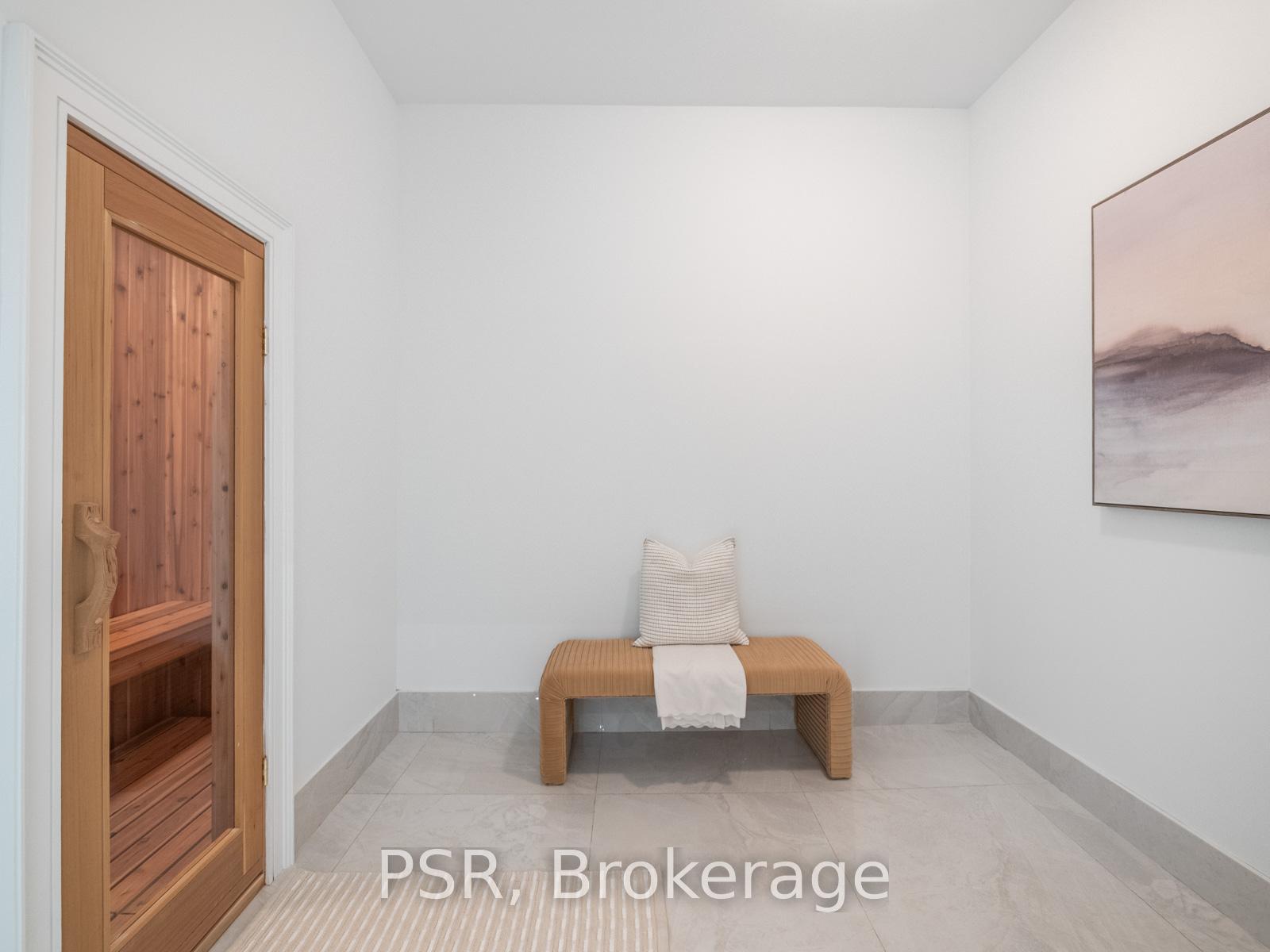 Photo 25 of 26 Strathearn Boulevard, Toronto, Forest Hill South — HOMEH