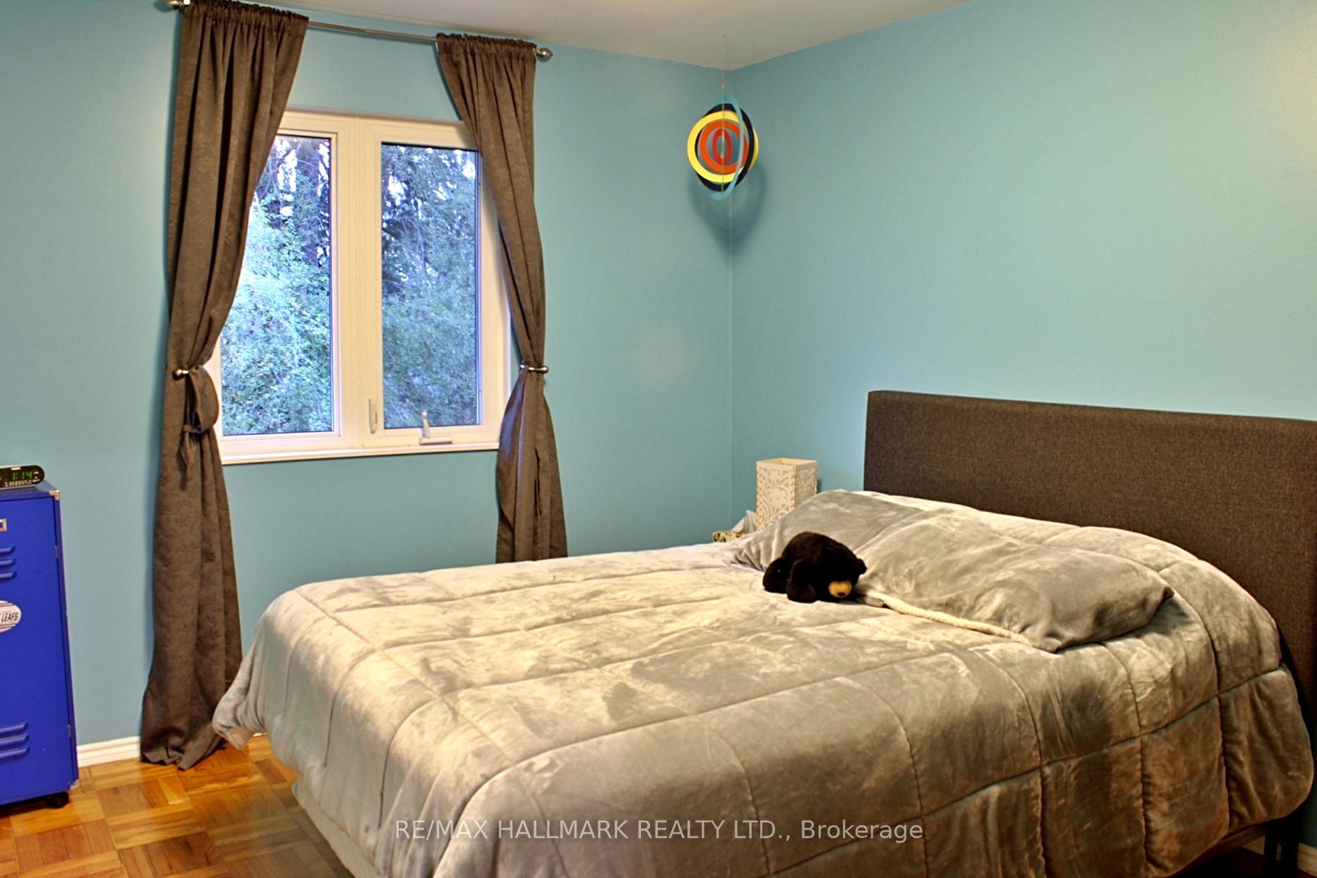Photo 10 of 2 Northridge Avenue, Toronto, East York — HOMEH