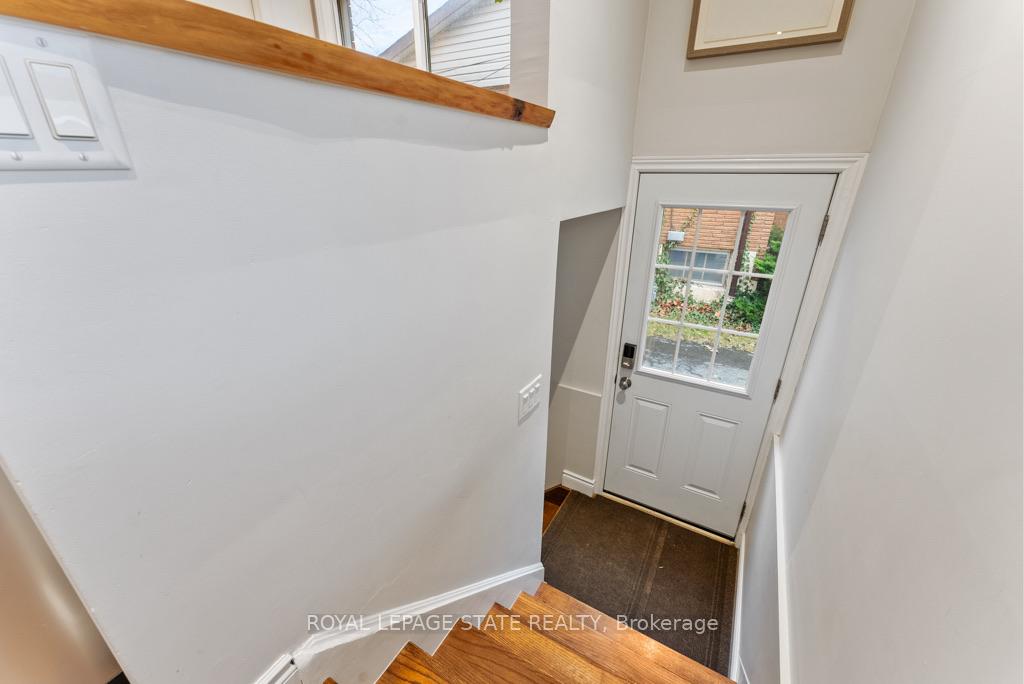 Photo 17 of 129 West 27th Street, Hamilton, Westcliffe — HOMEH
