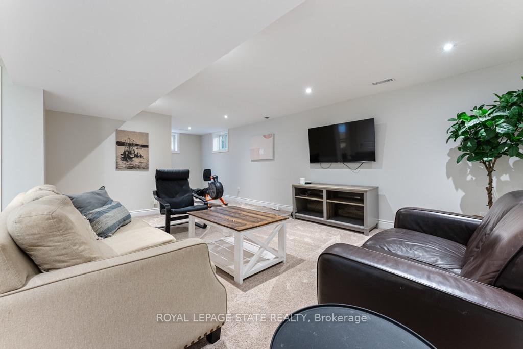 Photo 21 of 129 West 27th Street, Hamilton, Westcliffe — HOMEH
