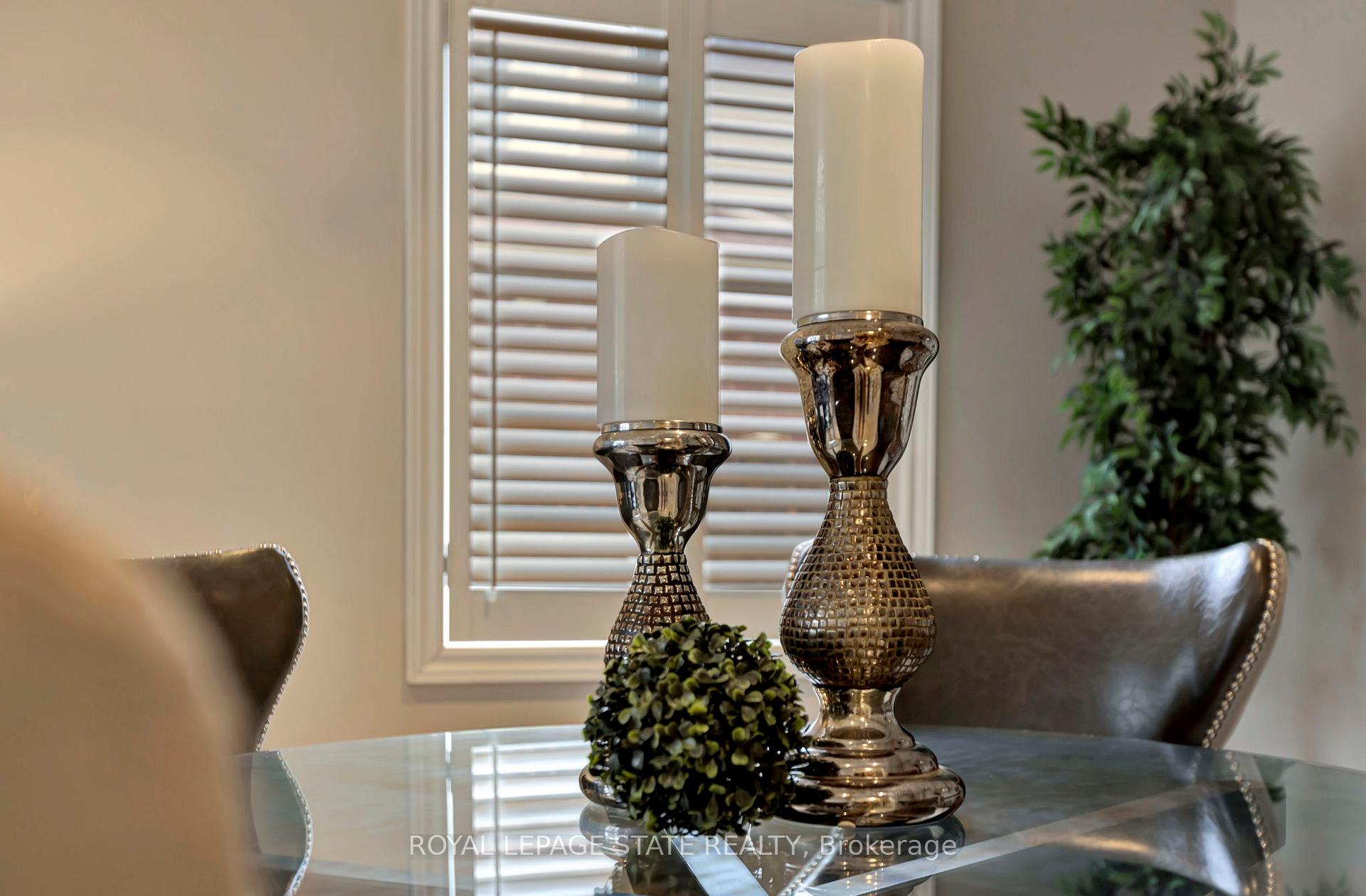 Photo 9 of 162 Silverlace Circle, Hamilton, Stoney Creek — HOMEH
