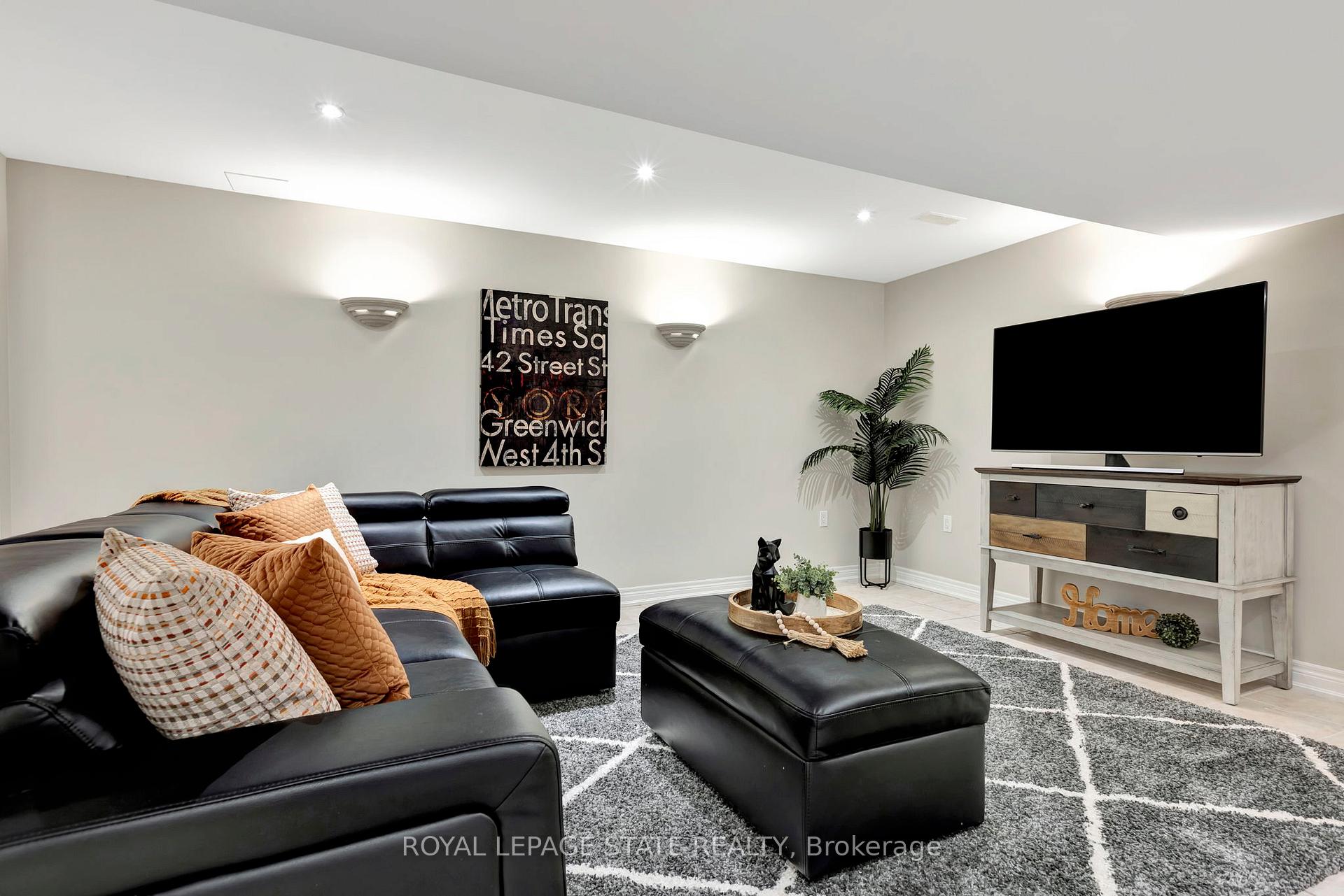 Photo 26 of 162 Silverlace Circle, Hamilton, Stoney Creek — HOMEH