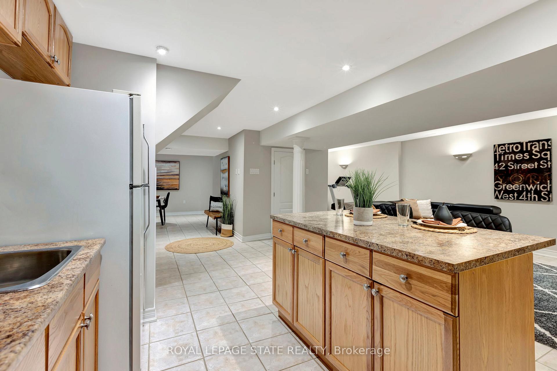 Photo 28 of 162 Silverlace Circle, Hamilton, Stoney Creek — HOMEH