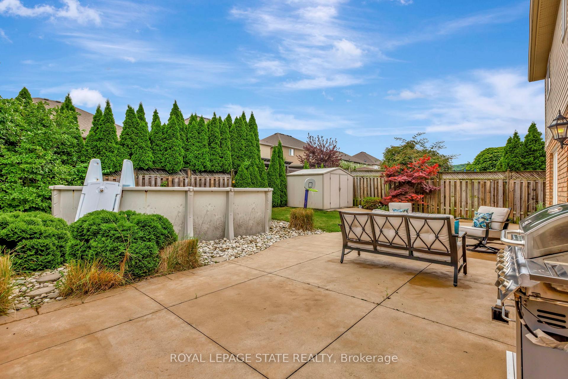 Photo 32 of 162 Silverlace Circle, Hamilton, Stoney Creek — HOMEH