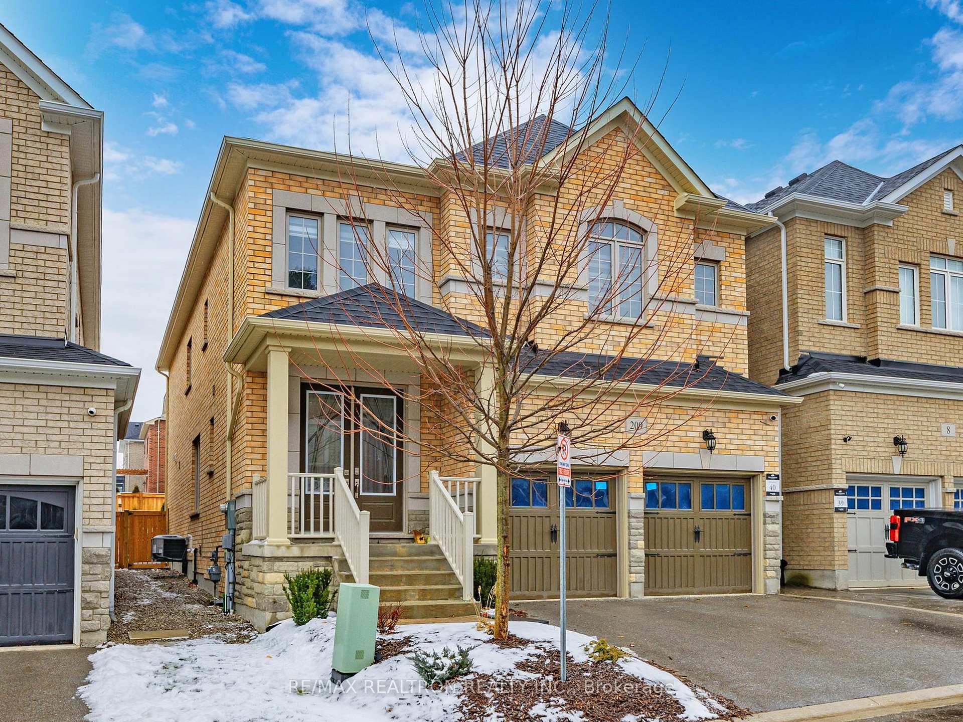 Photo 3 of Unit Bsmt, 209 Butternut Ridge Trail, Aurora, Aurora Heights — HOMEH