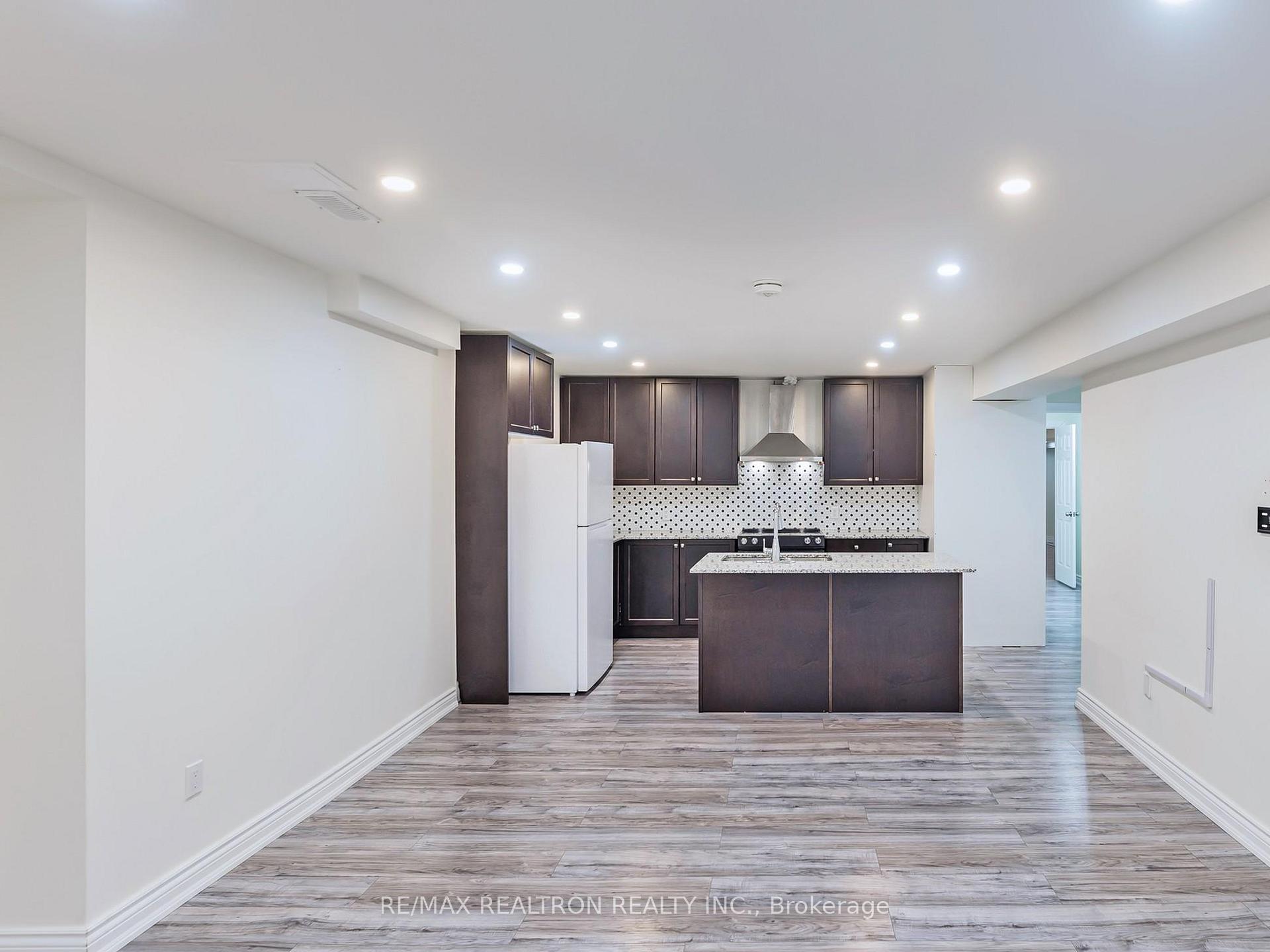 Photo 8 of Unit Bsmt, 209 Butternut Ridge Trail, Aurora, Aurora Heights — HOMEH