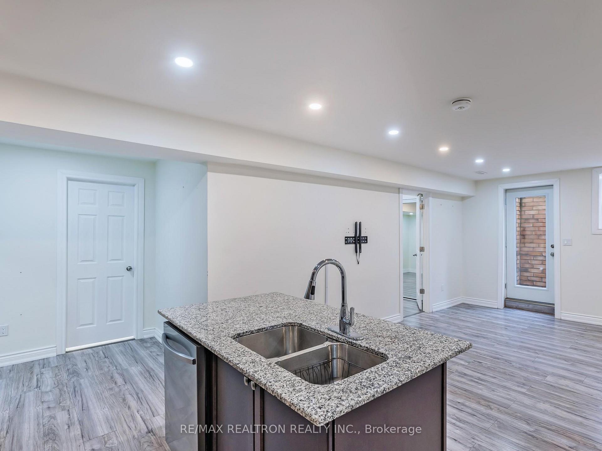 Photo 13 of Unit Bsmt, 209 Butternut Ridge Trail, Aurora, Aurora Heights — HOMEH