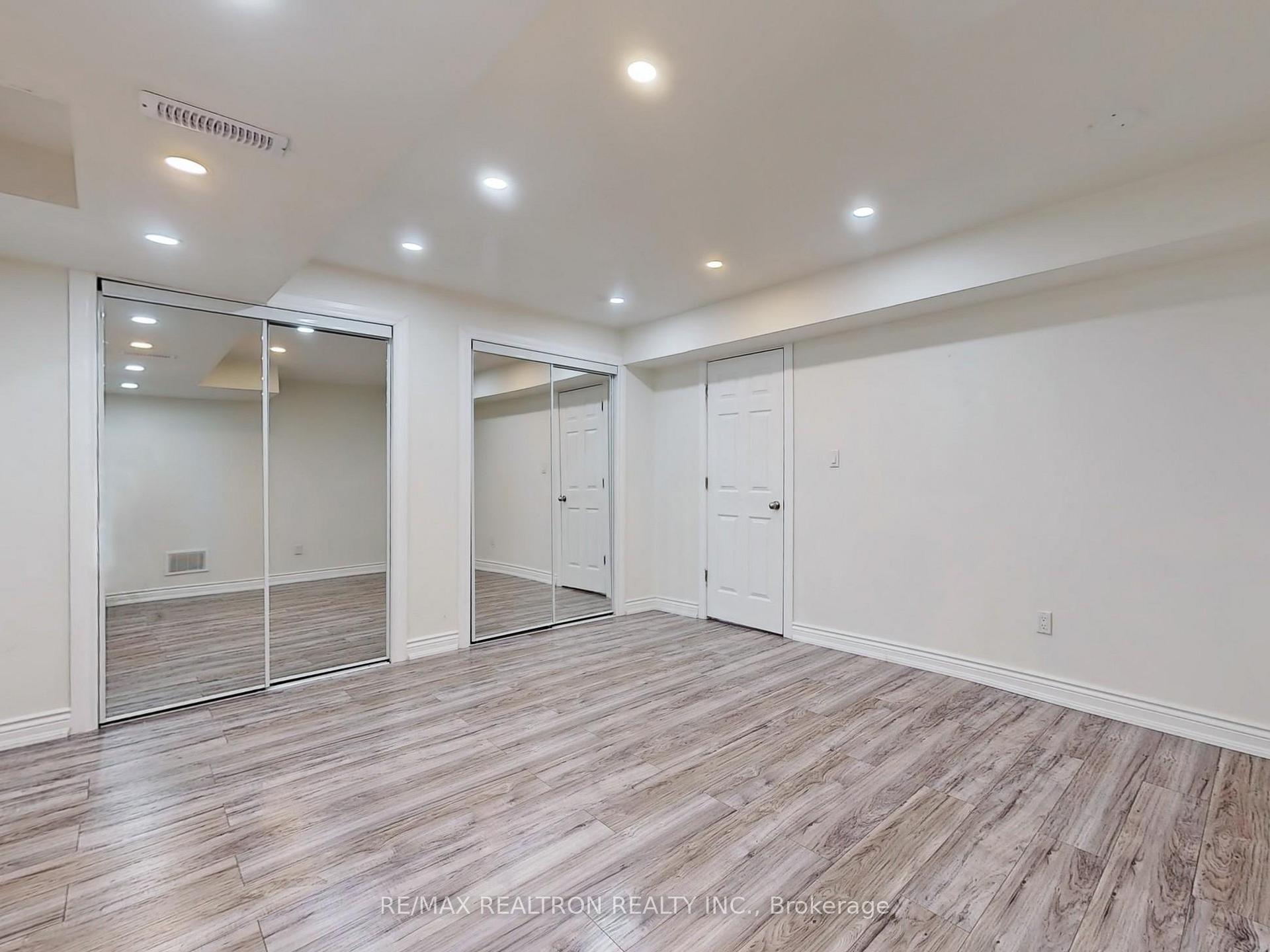 Photo 18 of Unit Bsmt, 209 Butternut Ridge Trail, Aurora, Aurora Heights — HOMEH