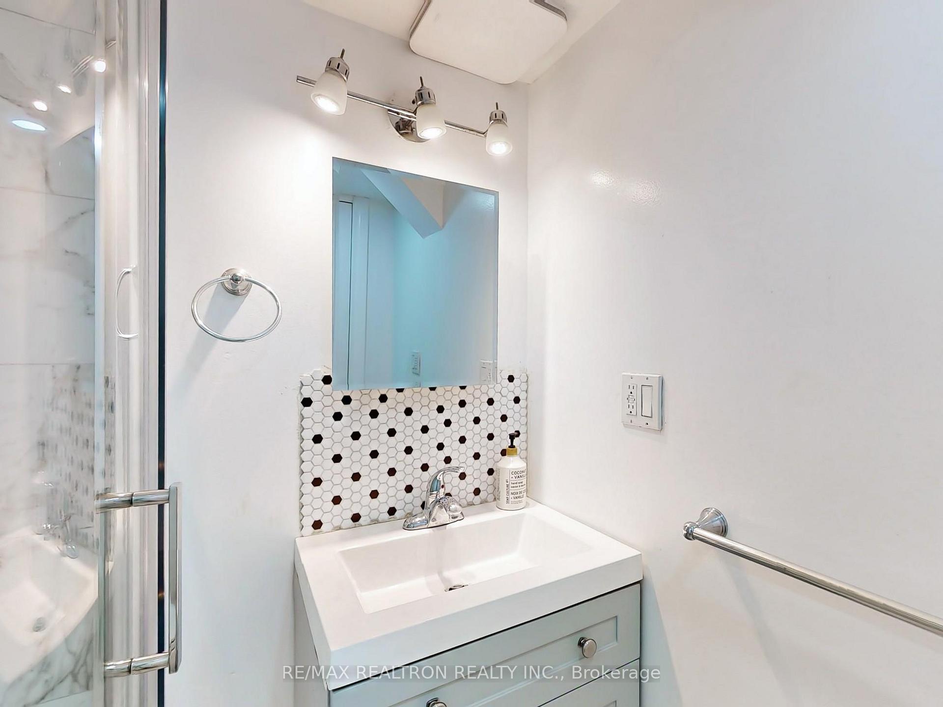 Photo 25 of Unit Bsmt, 209 Butternut Ridge Trail, Aurora, Aurora Heights — HOMEH