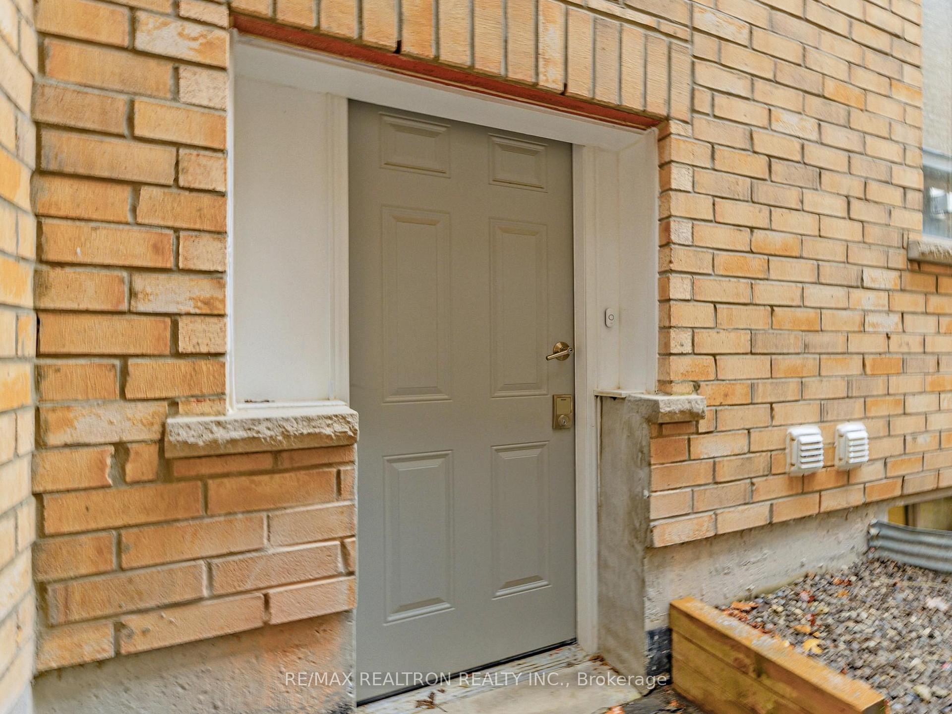 Photo 38 of Unit Bsmt, 209 Butternut Ridge Trail, Aurora, Aurora Heights — HOMEH