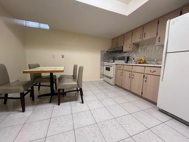 Photo 7 of Unit Bsmt, 394 Highglen Avenue, Markham, Middlefield — HOMEH