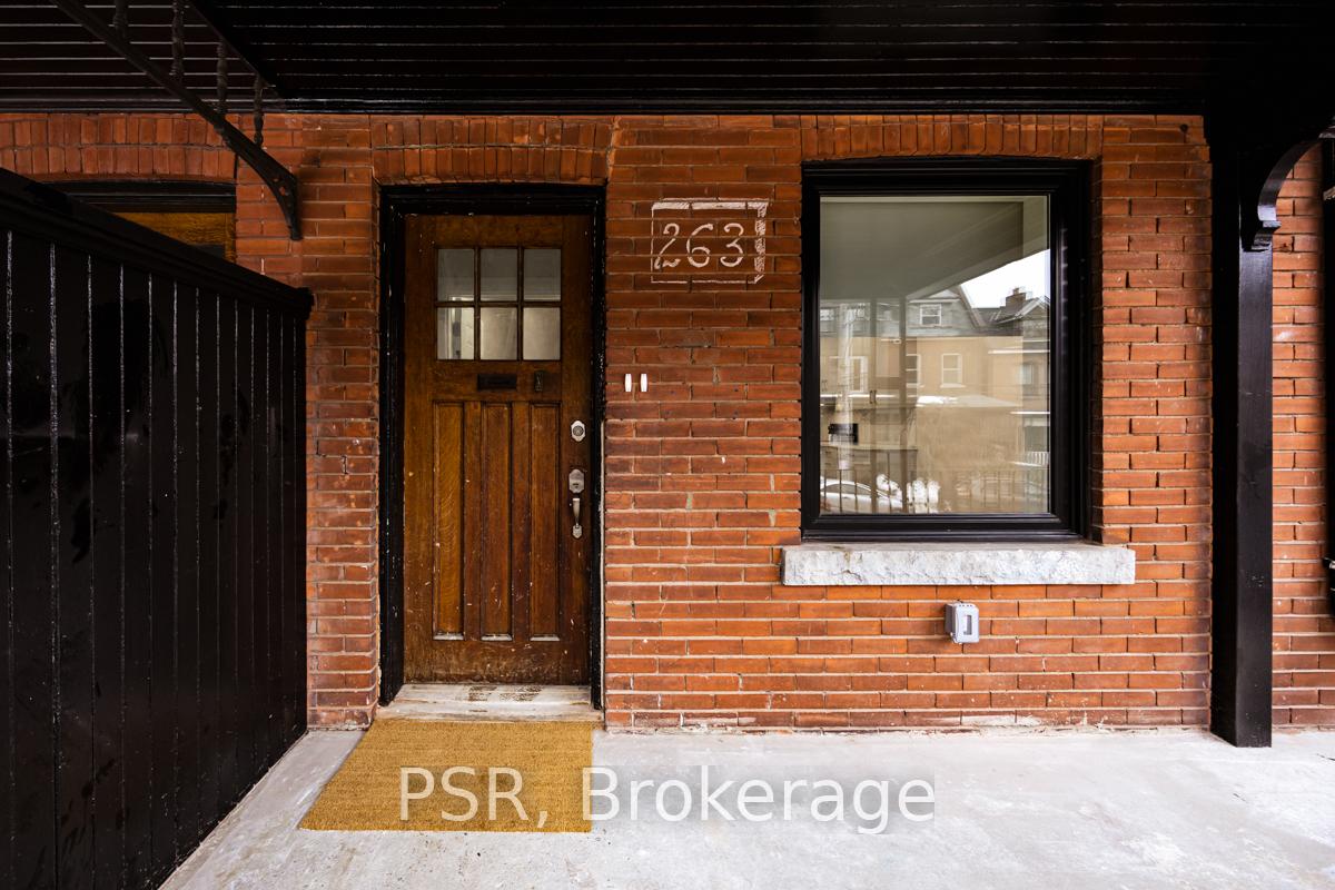 Photo 2 of Unit Upper, 263 Dovercourt Road, Toronto, Little Portugal — HOMEH