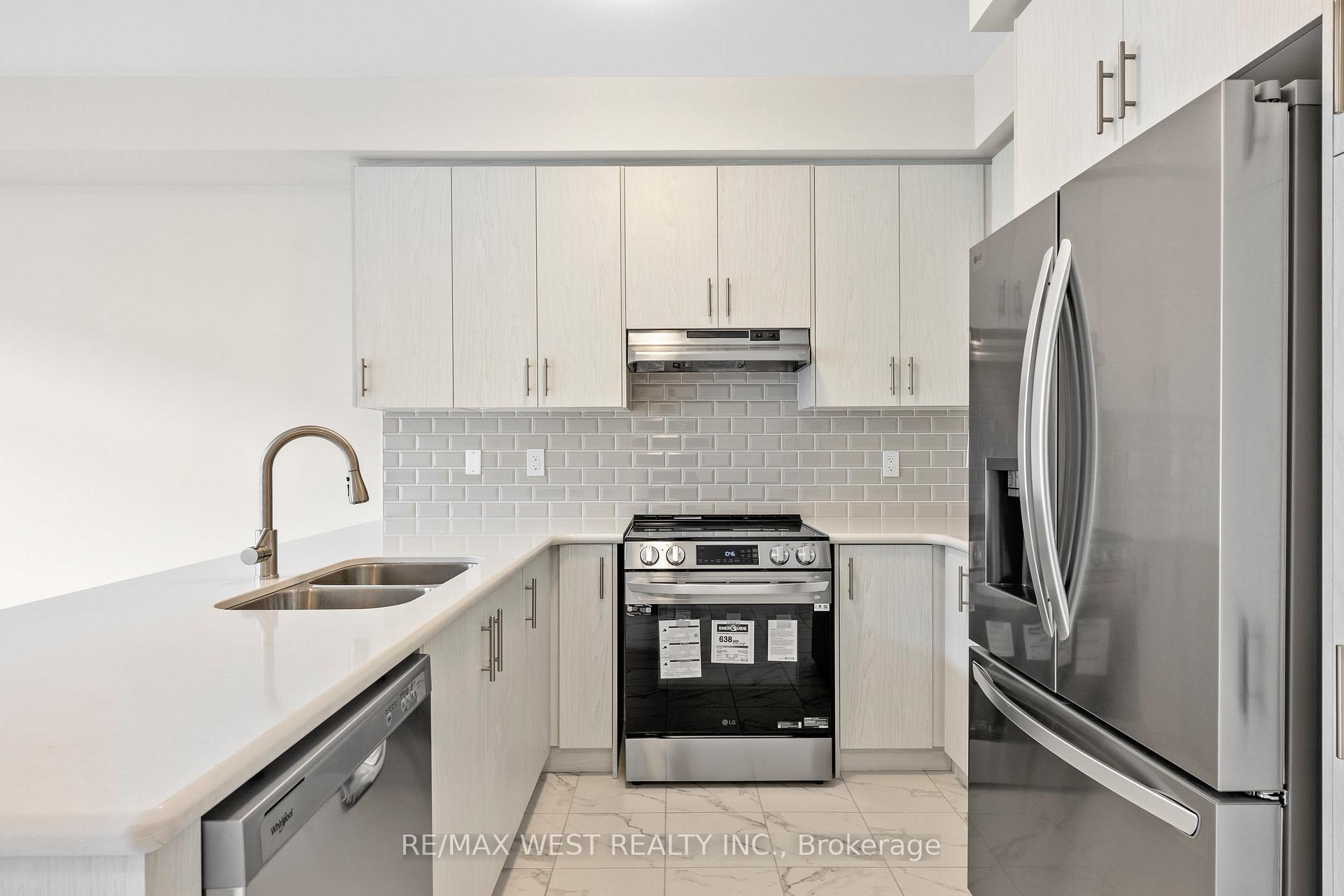 Photo 9 of 38 Singhampton Road, Vaughan, Kleinburg — HOMEH