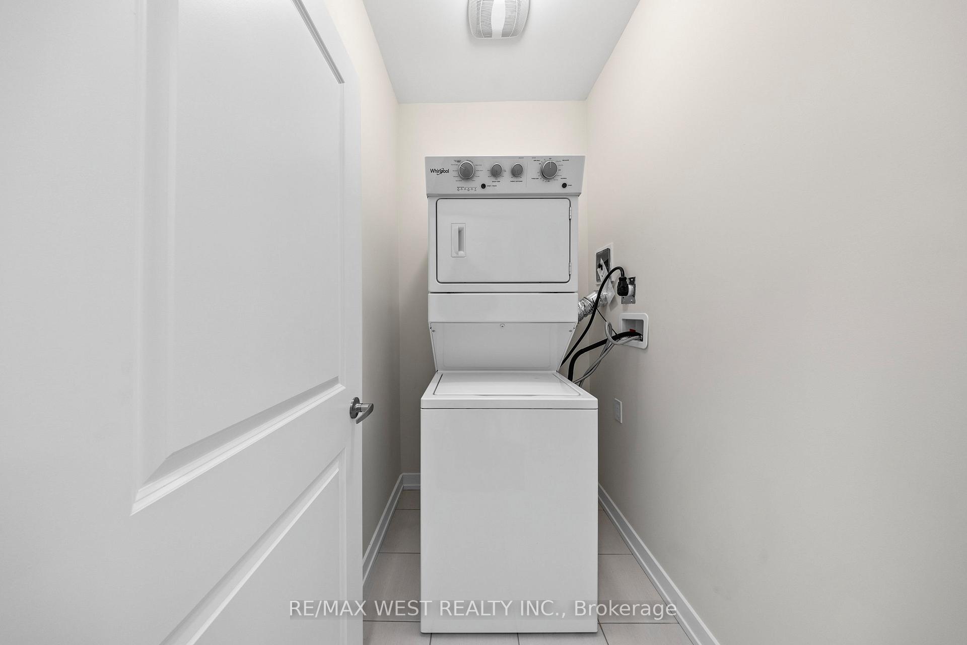 Photo 20 of 38 Singhampton Road, Vaughan, Kleinburg — HOMEH