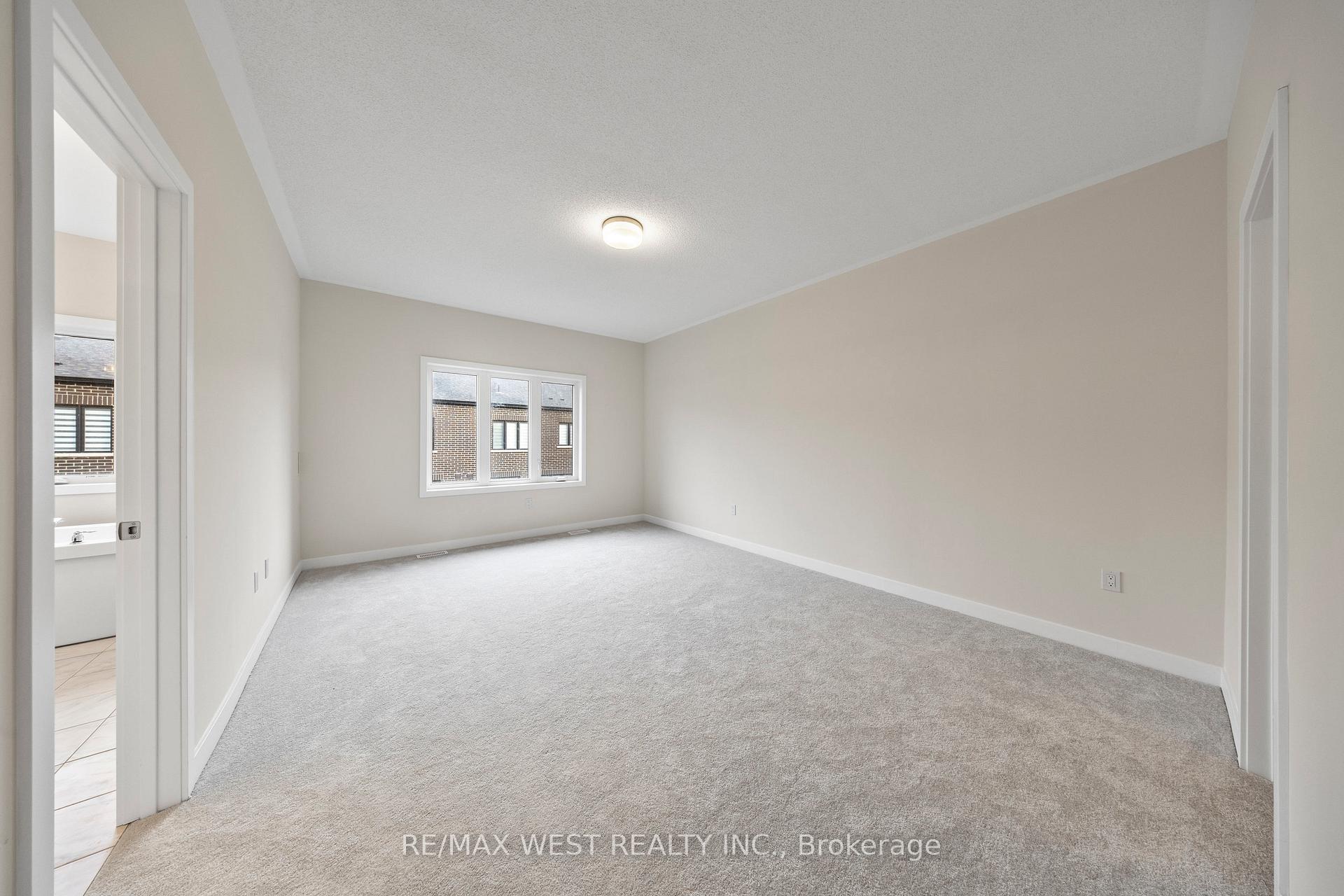 Photo 22 of 38 Singhampton Road, Vaughan, Kleinburg — HOMEH