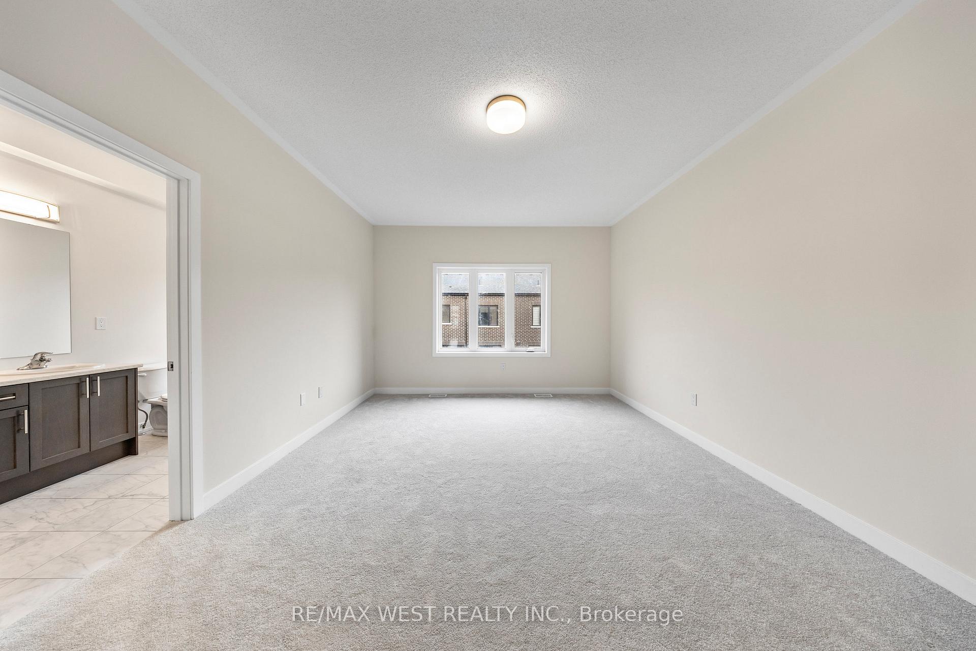 Photo 24 of 38 Singhampton Road, Vaughan, Kleinburg — HOMEH