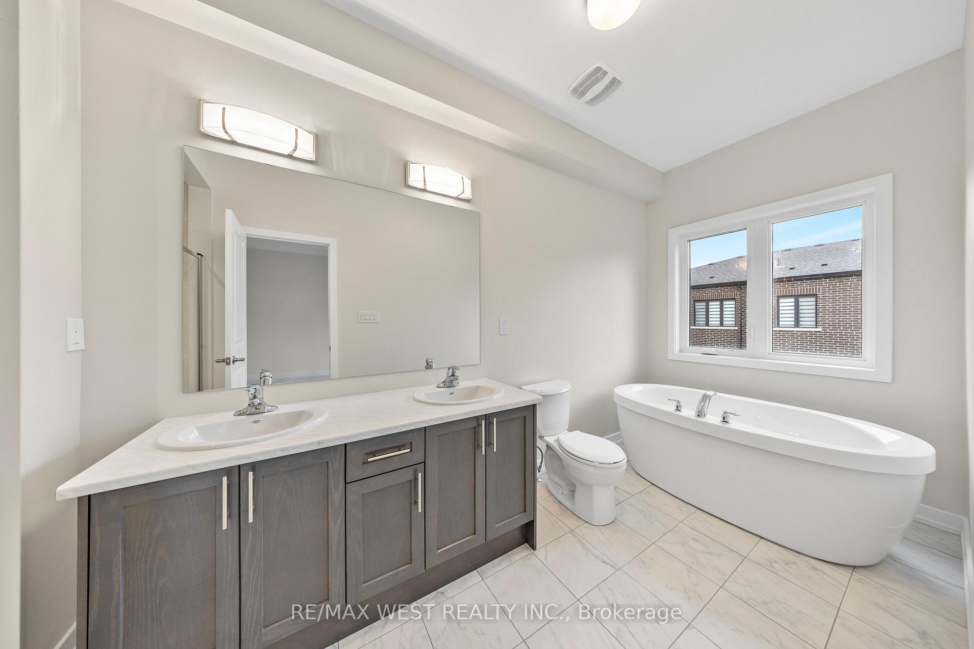 Photo 27 of 38 Singhampton Road, Vaughan, Kleinburg — HOMEH