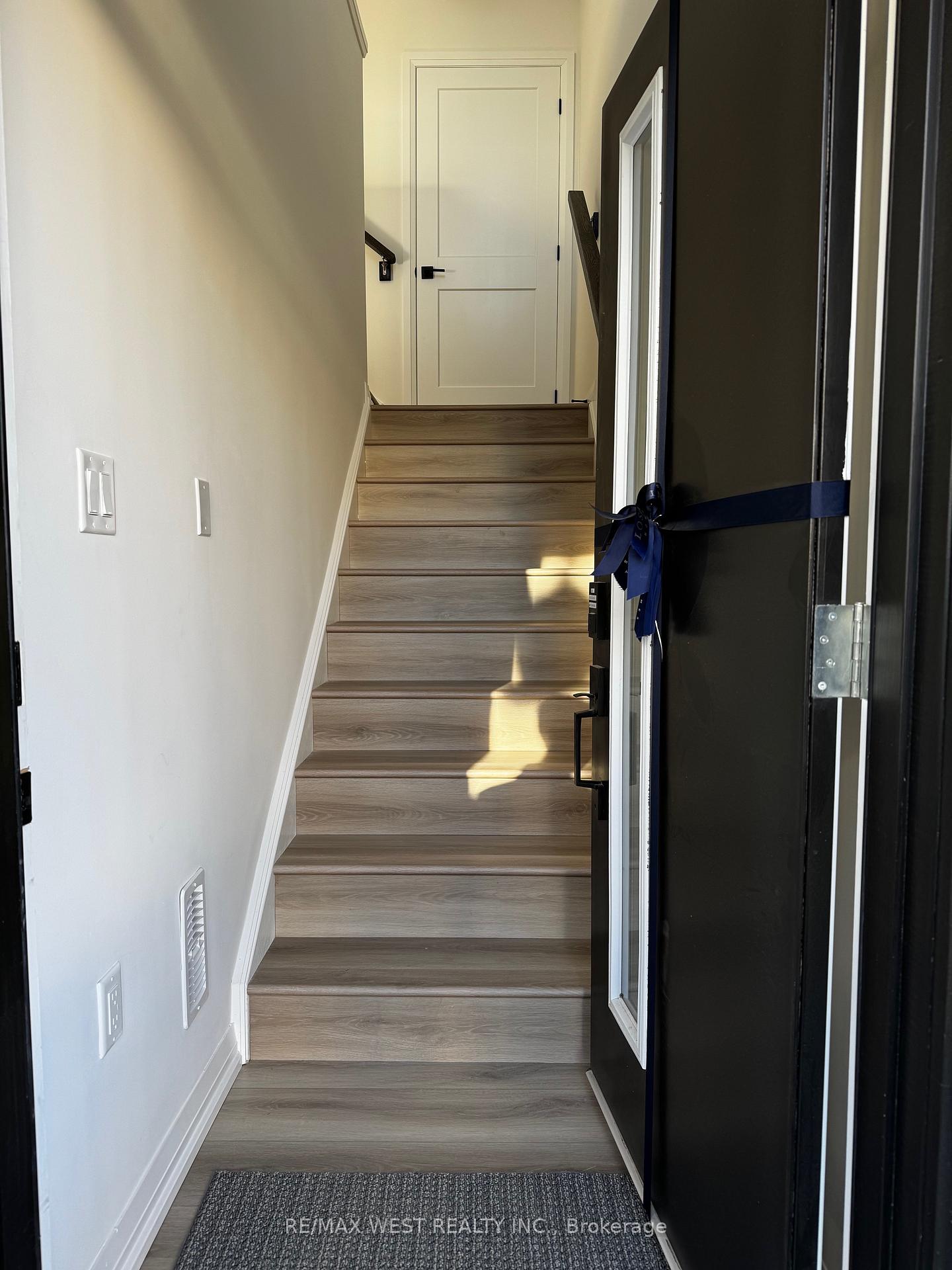 Photo 3 of Unit 15, 55 Tom Brown Drive, Brant, Paris — HOMEH