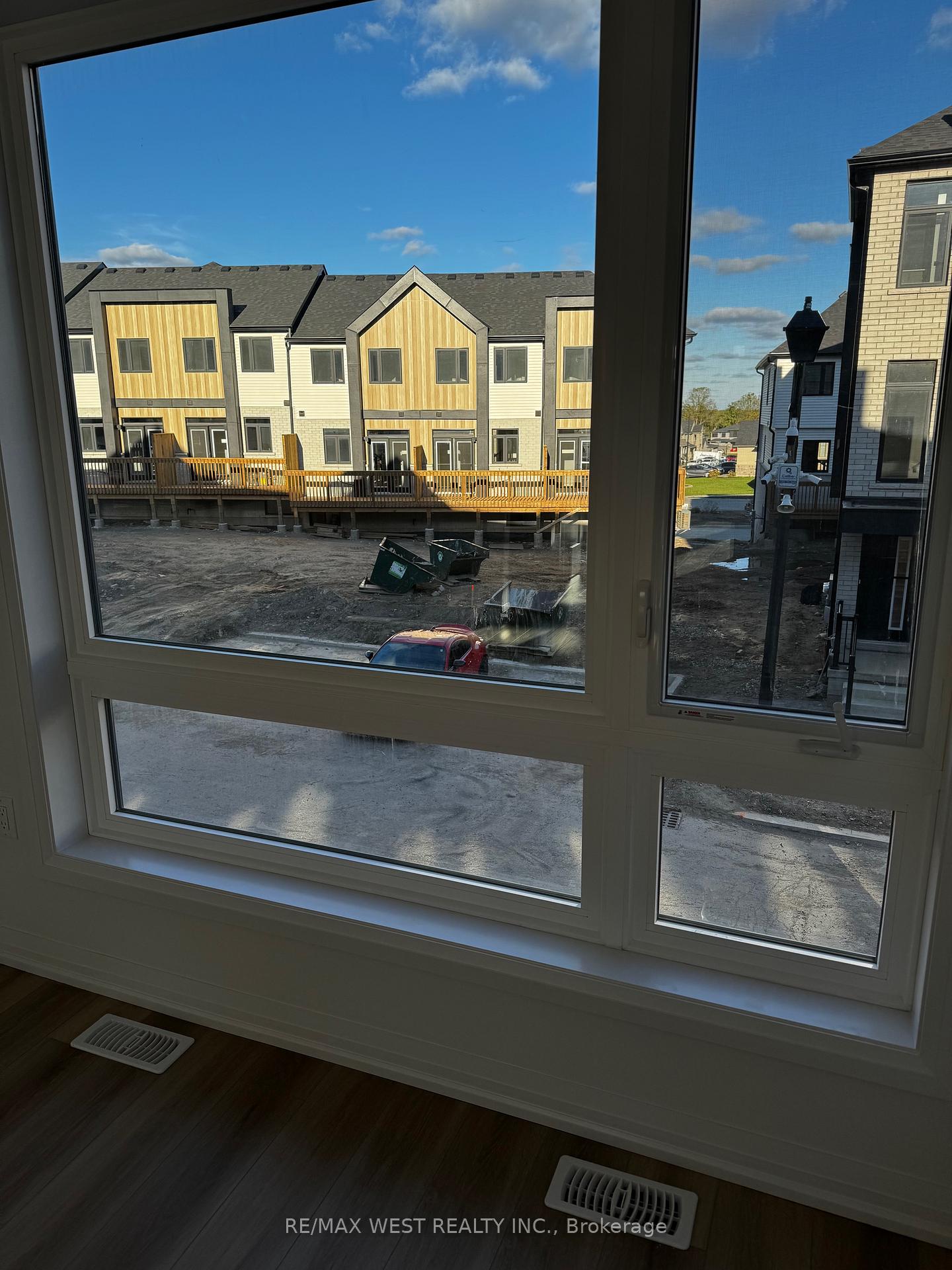 Photo 7 of Unit 15, 55 Tom Brown Drive, Brant, Paris — HOMEH
