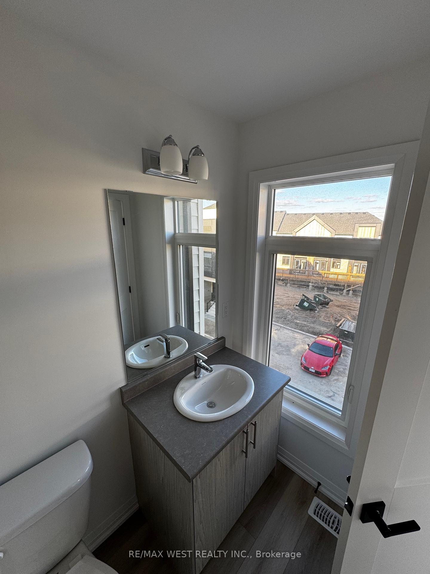 Photo 23 of Unit 15, 55 Tom Brown Drive, Brant, Paris — HOMEH