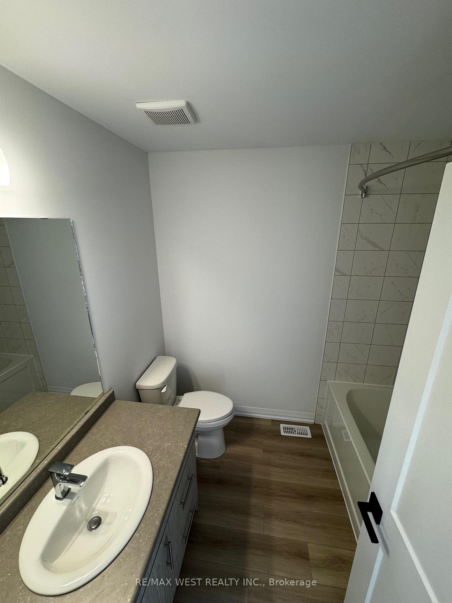 Photo 22 of Unit 15, 55 Tom Brown Drive, Brant, Paris — HOMEH