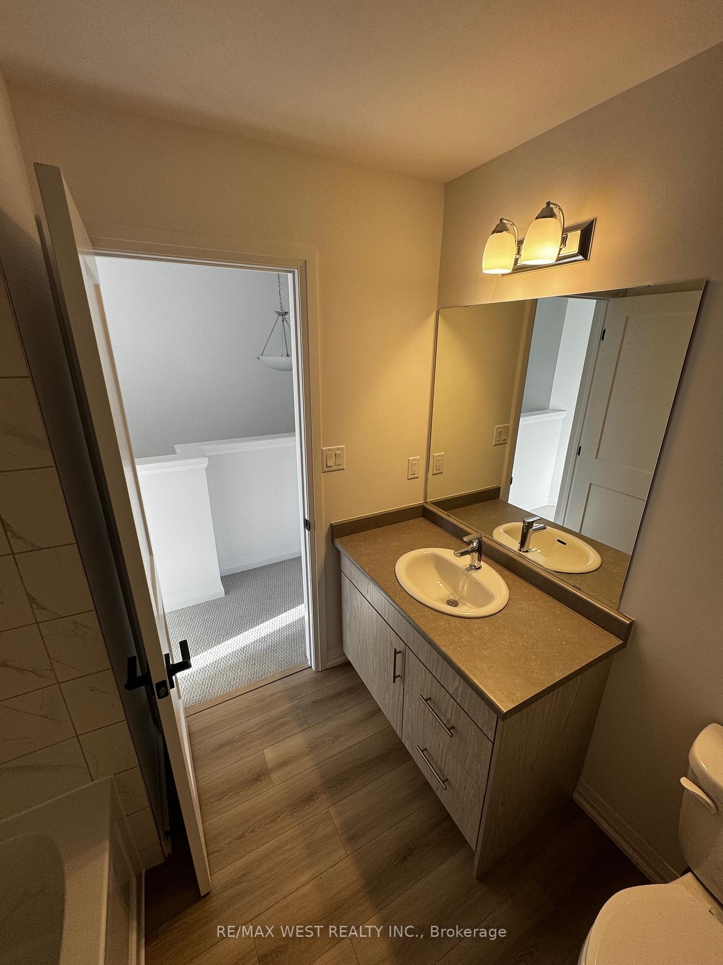 Photo 26 of Unit 15, 55 Tom Brown Drive, Brant, Paris — HOMEH